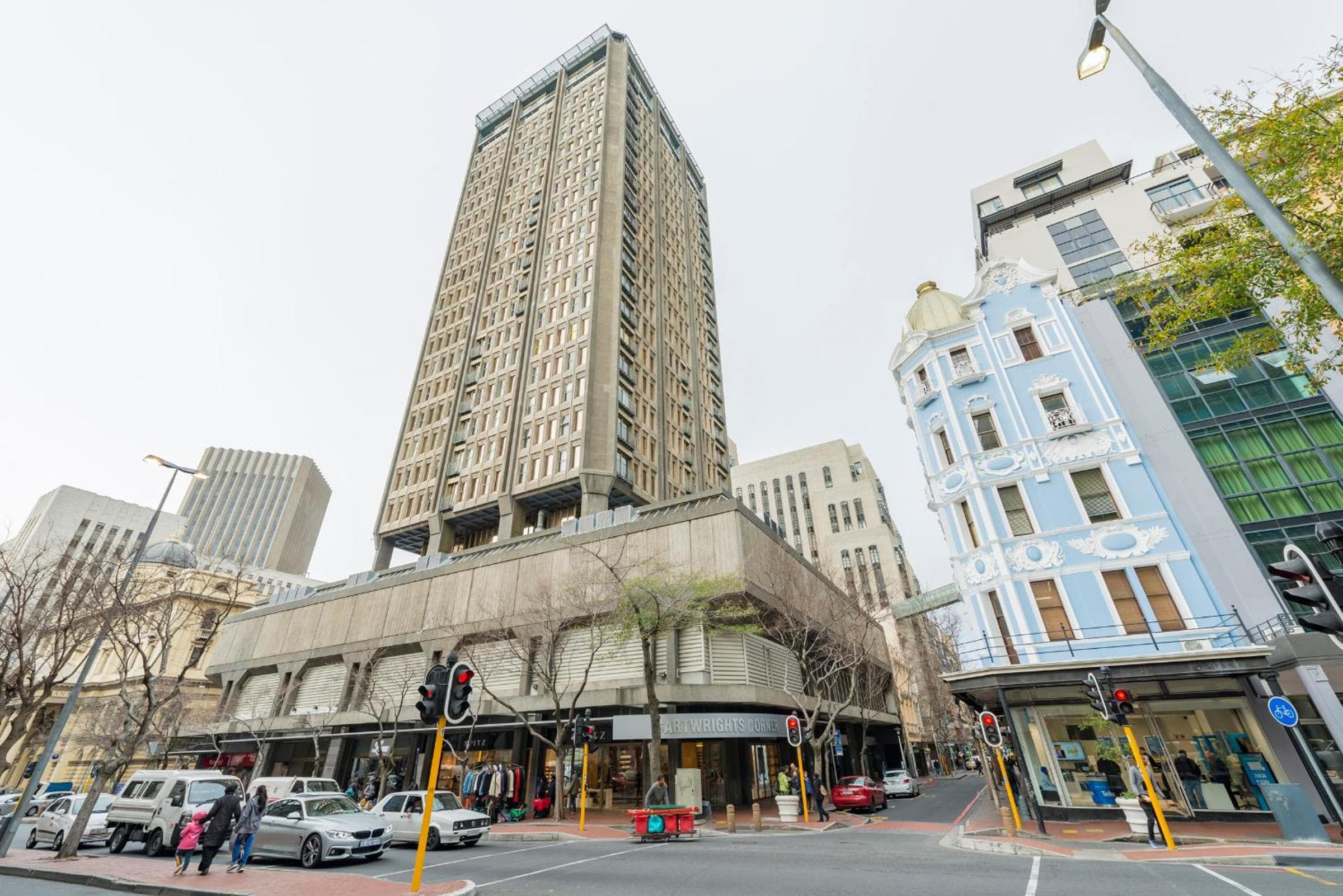 #1101 Cartwright - Chic Downtown Apartment