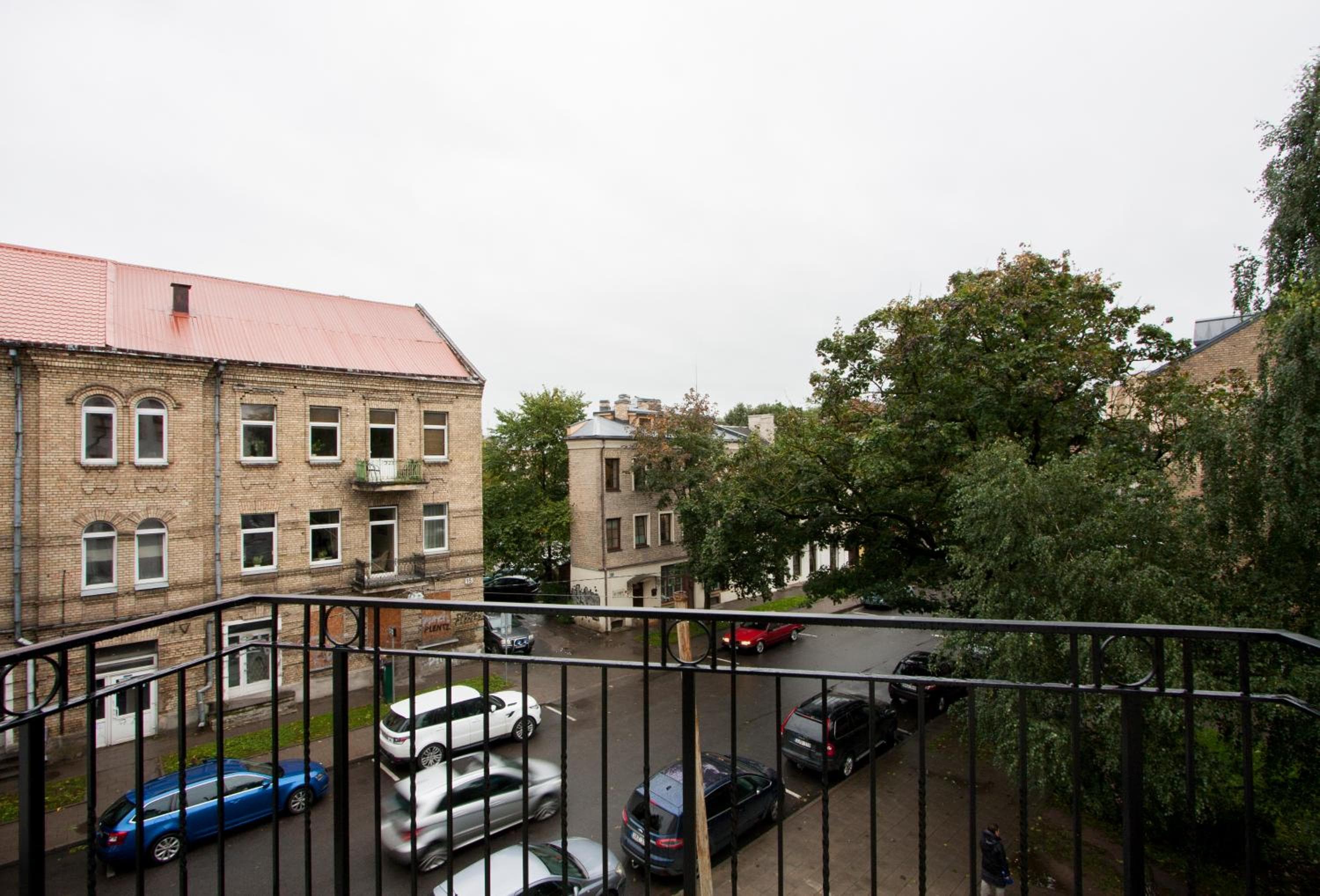 9010 Apartments
