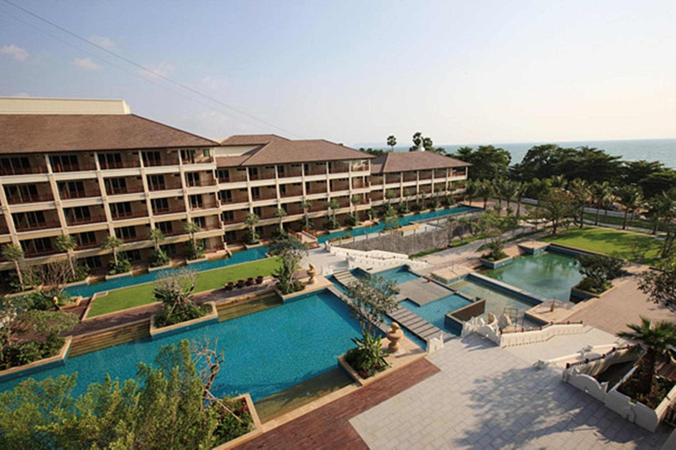 The Heritage Pattaya Beachfront Resort