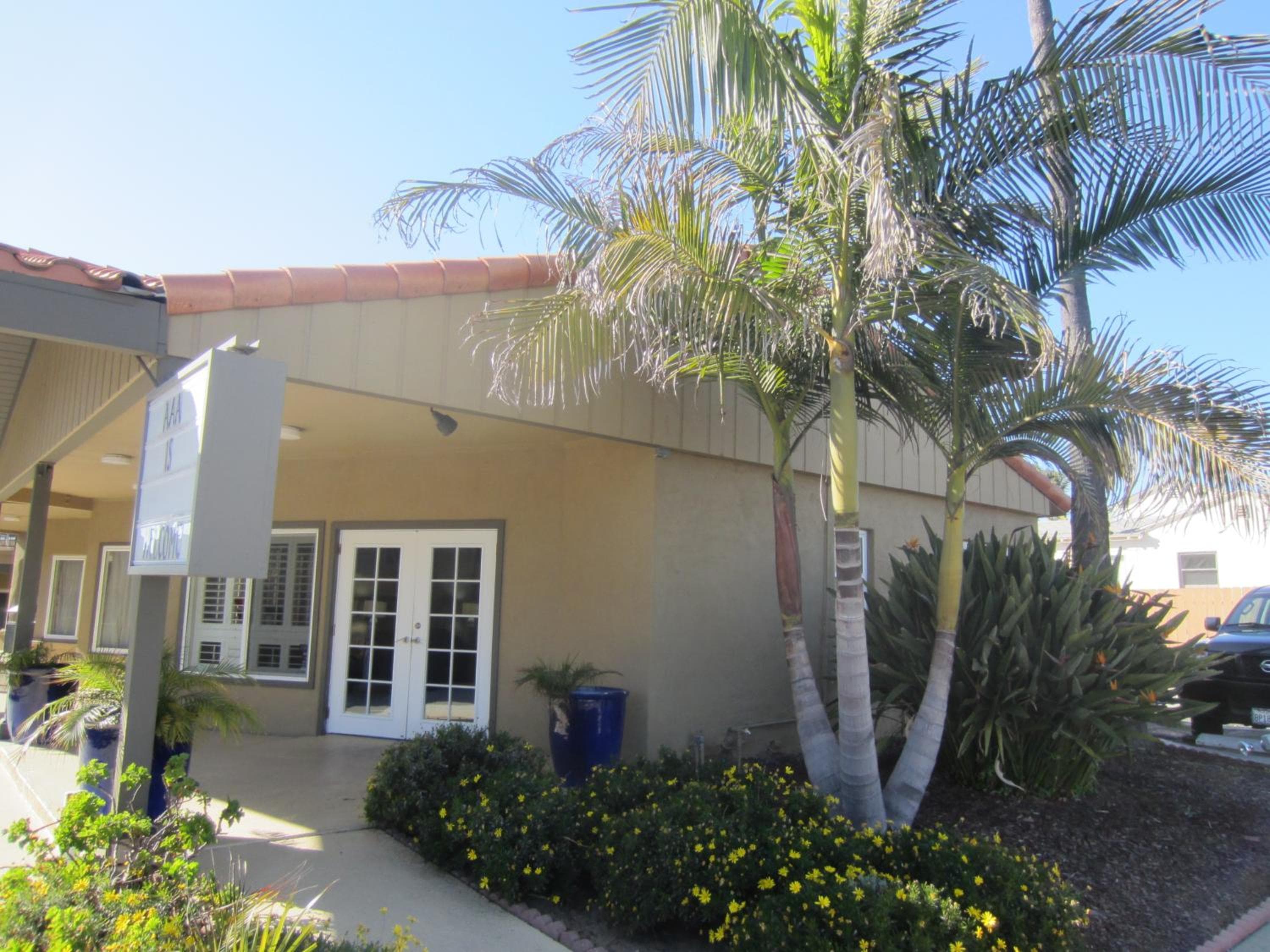 Pacific Shores Inn