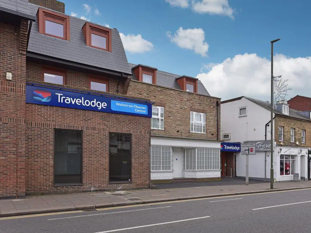 Travelodge Walton-on-Thames Central