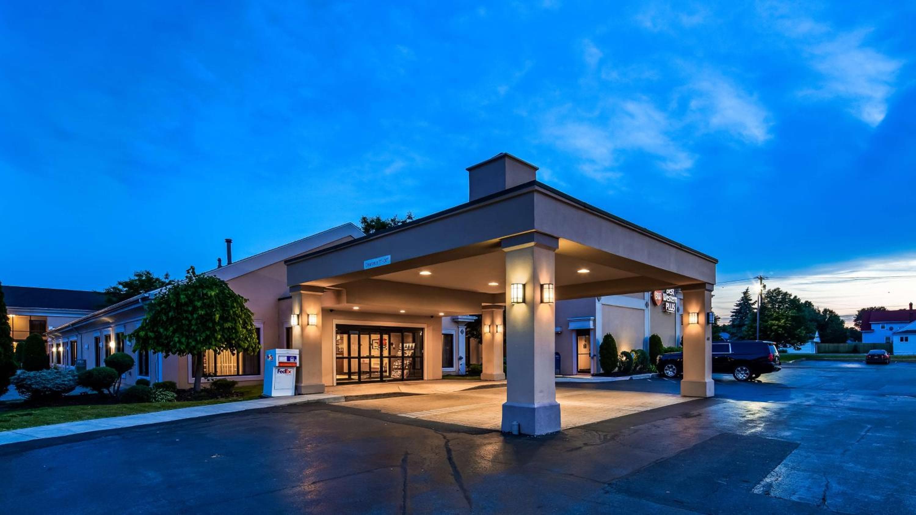 Best Western Galleria Inn & Suites
