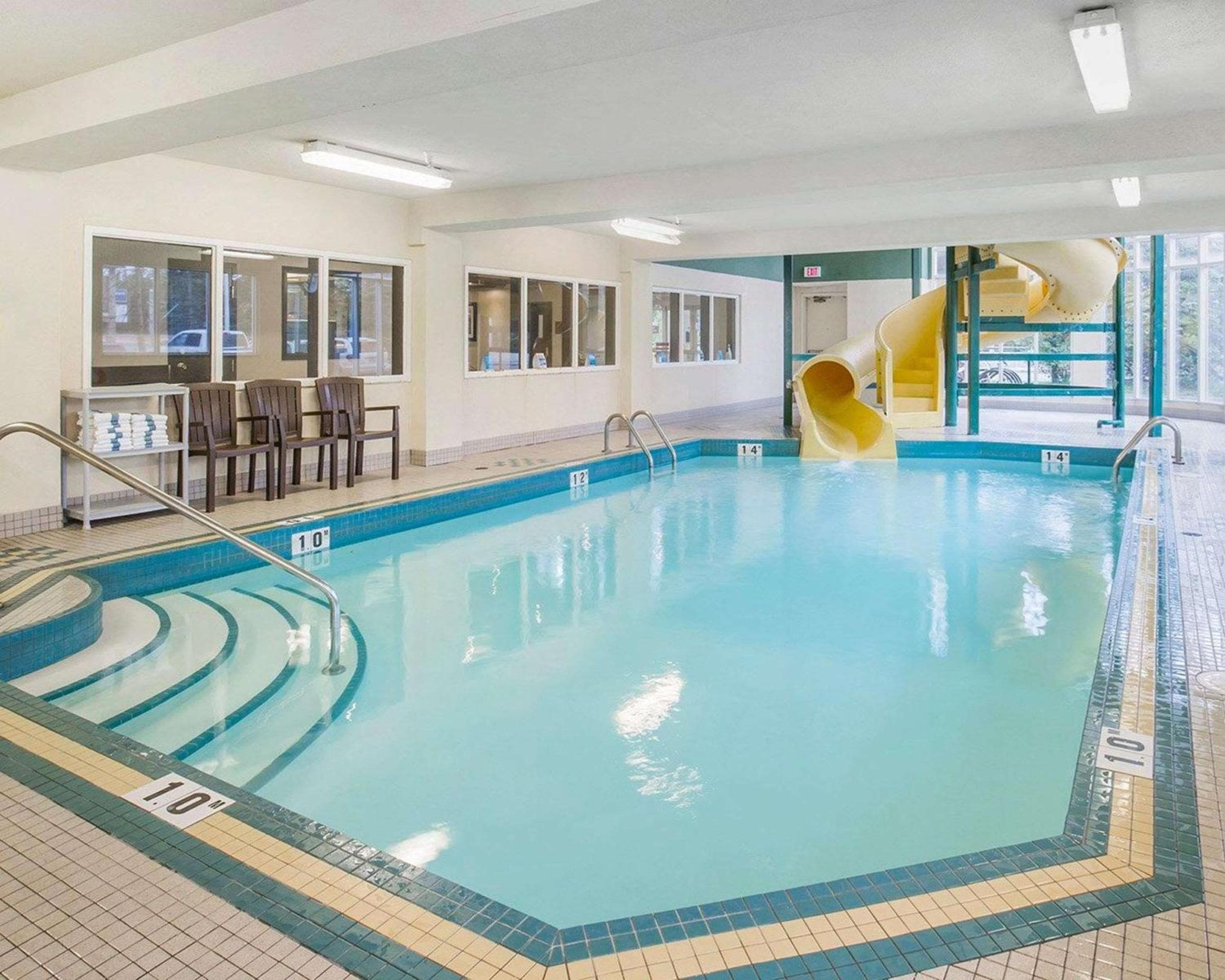 Comfort Inn & Suites Calgary - University