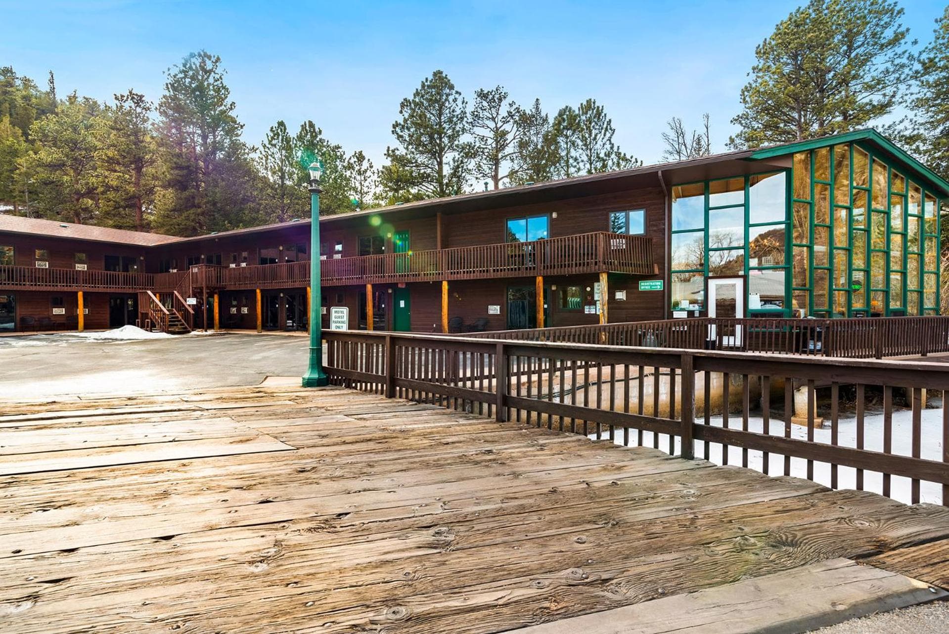 Nicky's Resort
