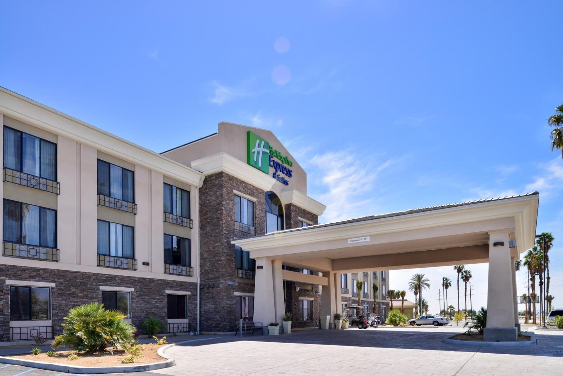 Holiday Inn Express & Suites Indio - Coachella Valley by IHG
