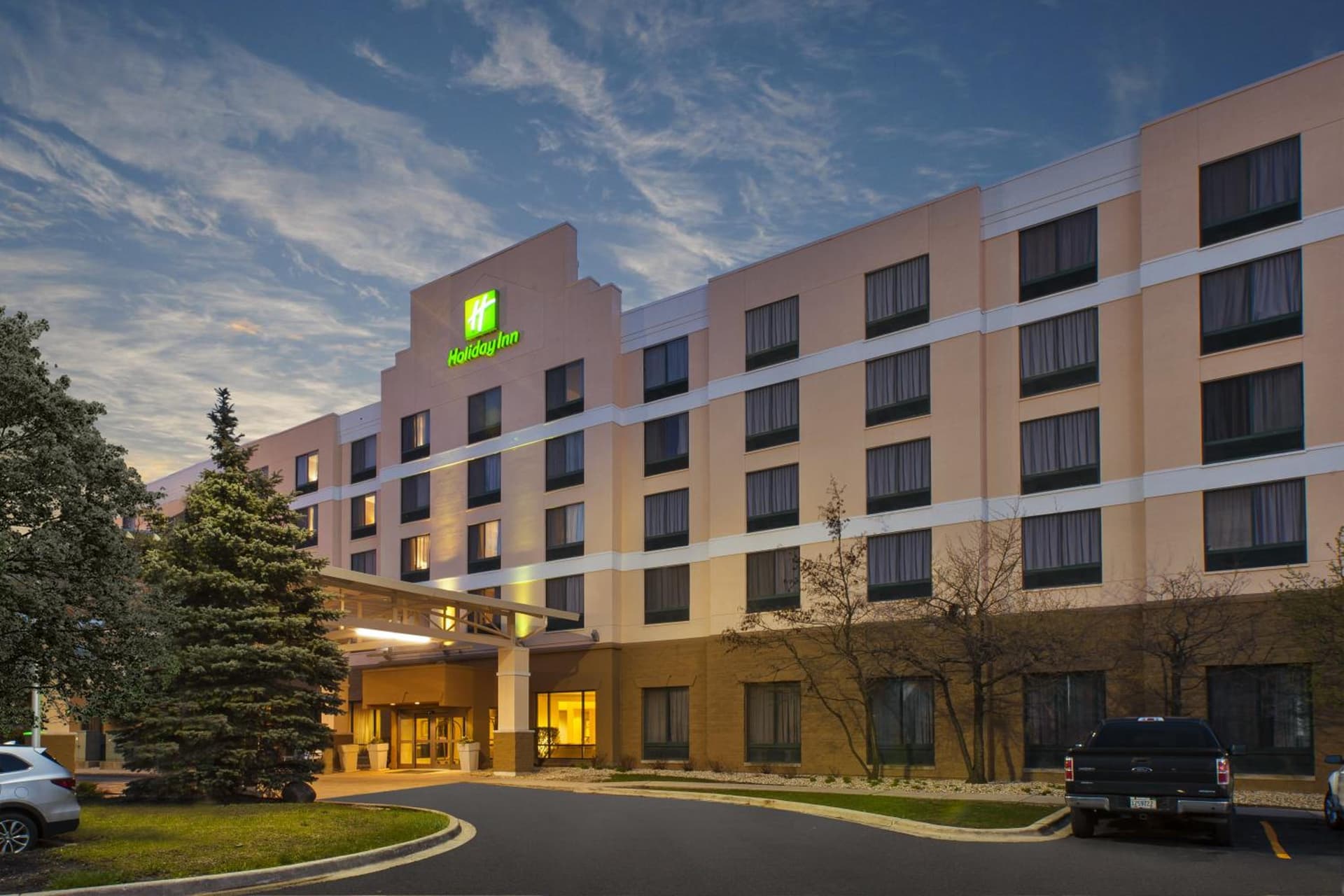 Holiday Inn & Suites Bolingbrook by IHG
