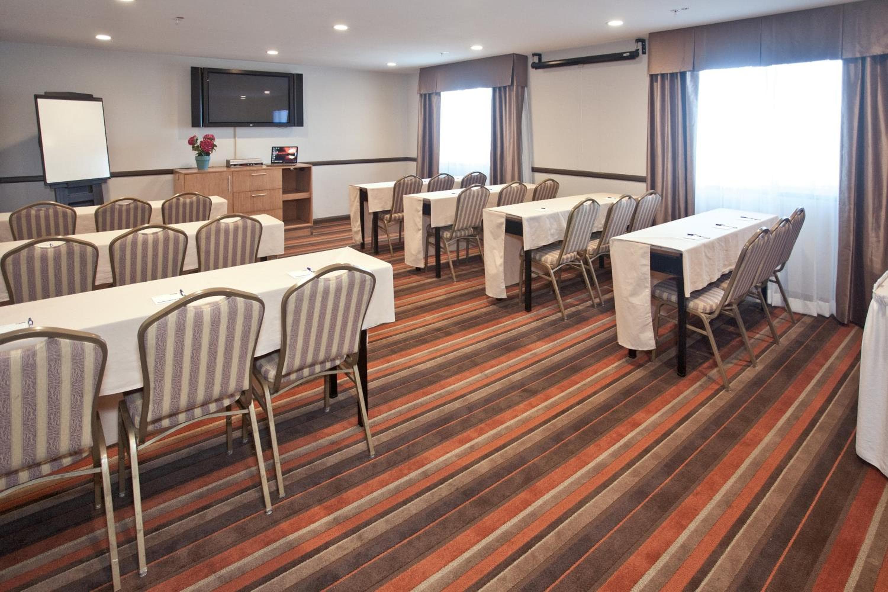 Holiday Inn Express San Francisco Airport South by IHG