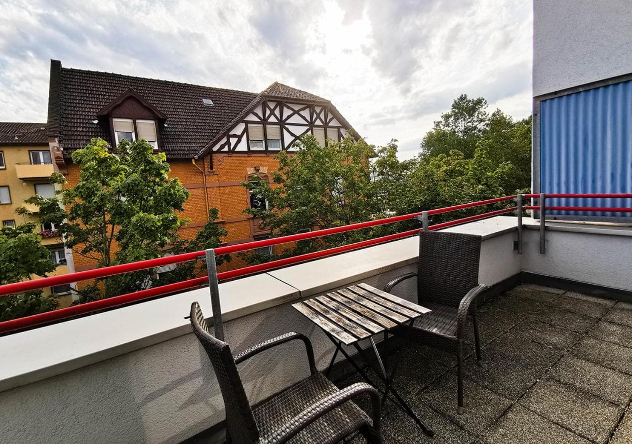 CF44 30m2 Quiet Central Balcony and Netflix
