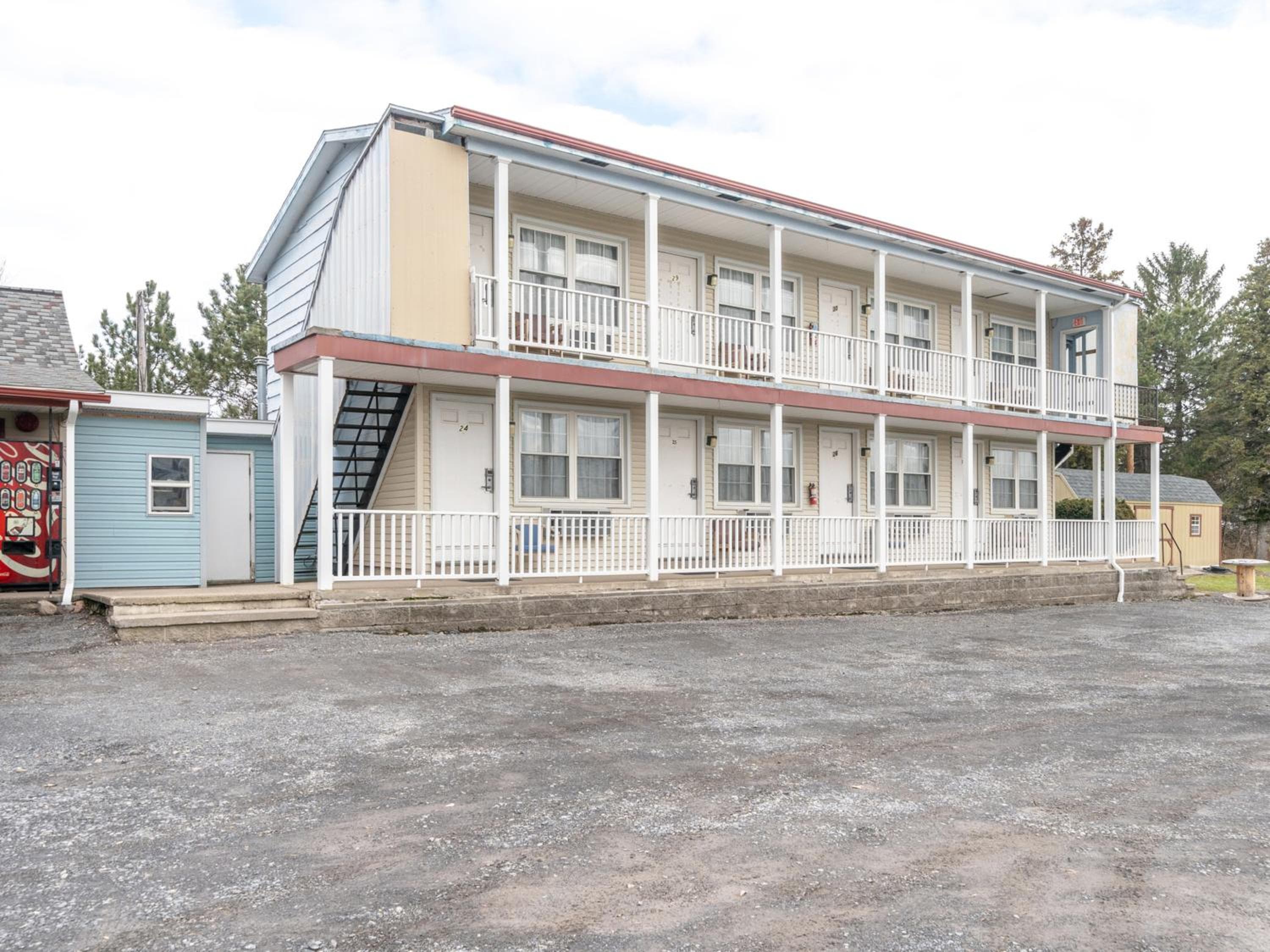 OYO Hotel Starlite Seneca Falls