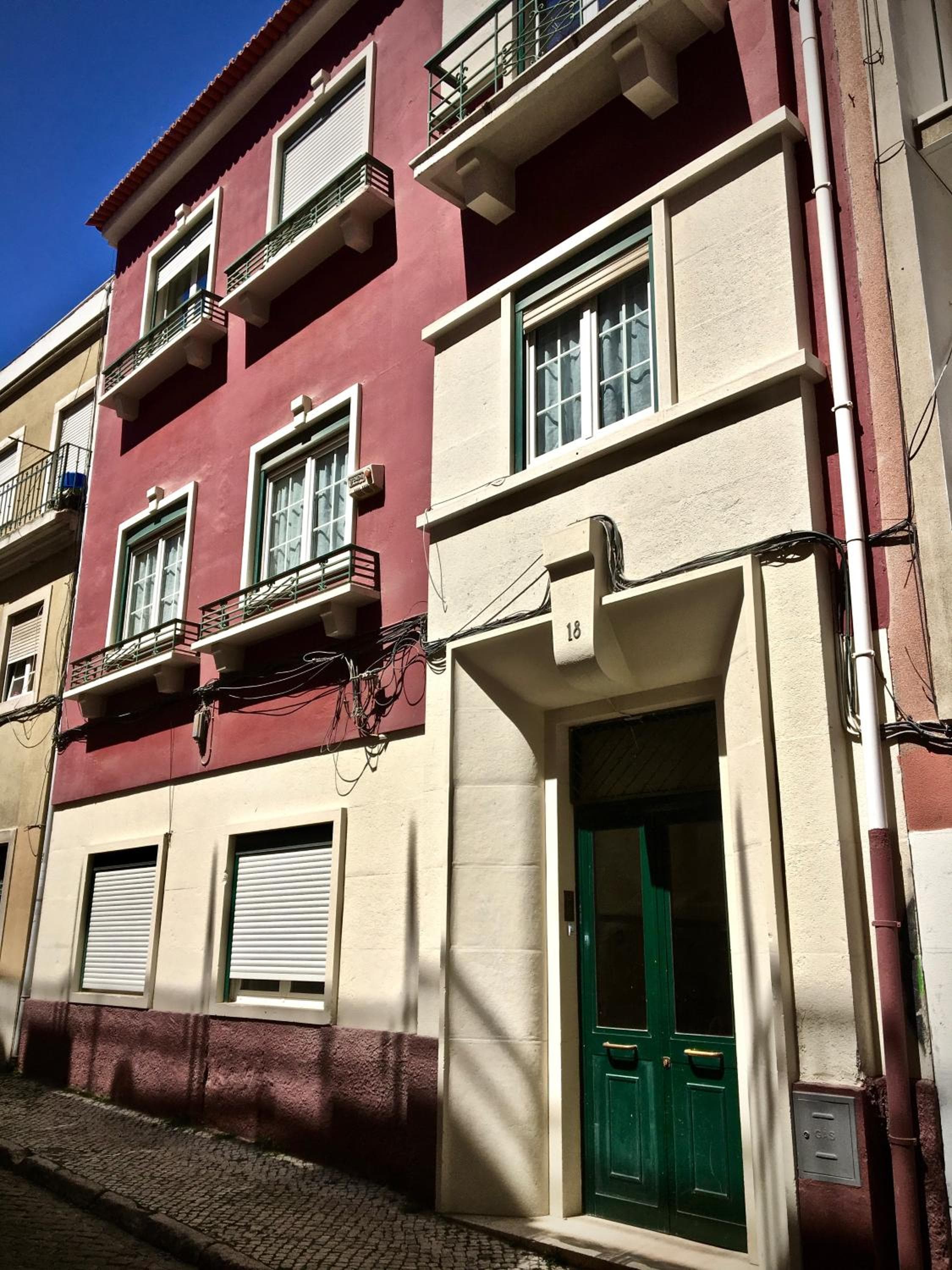 Hola Lisbon Suites