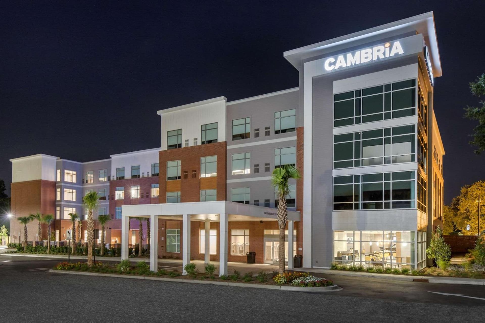 DoubleTree by Hilton Summerville Nexton
