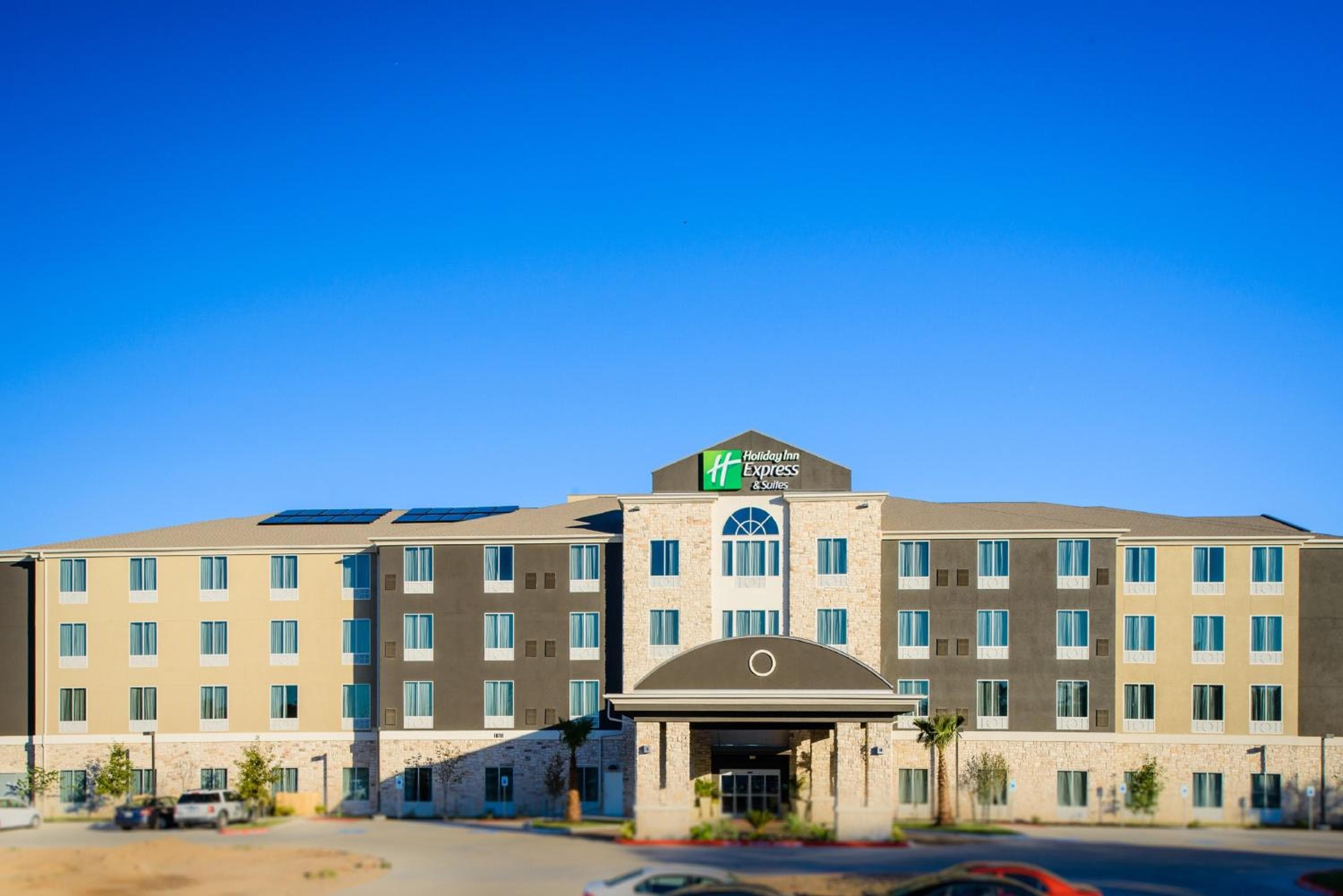 Holiday Inn Express Hotel & Suites Austin NW - Arboretum Area by IHG