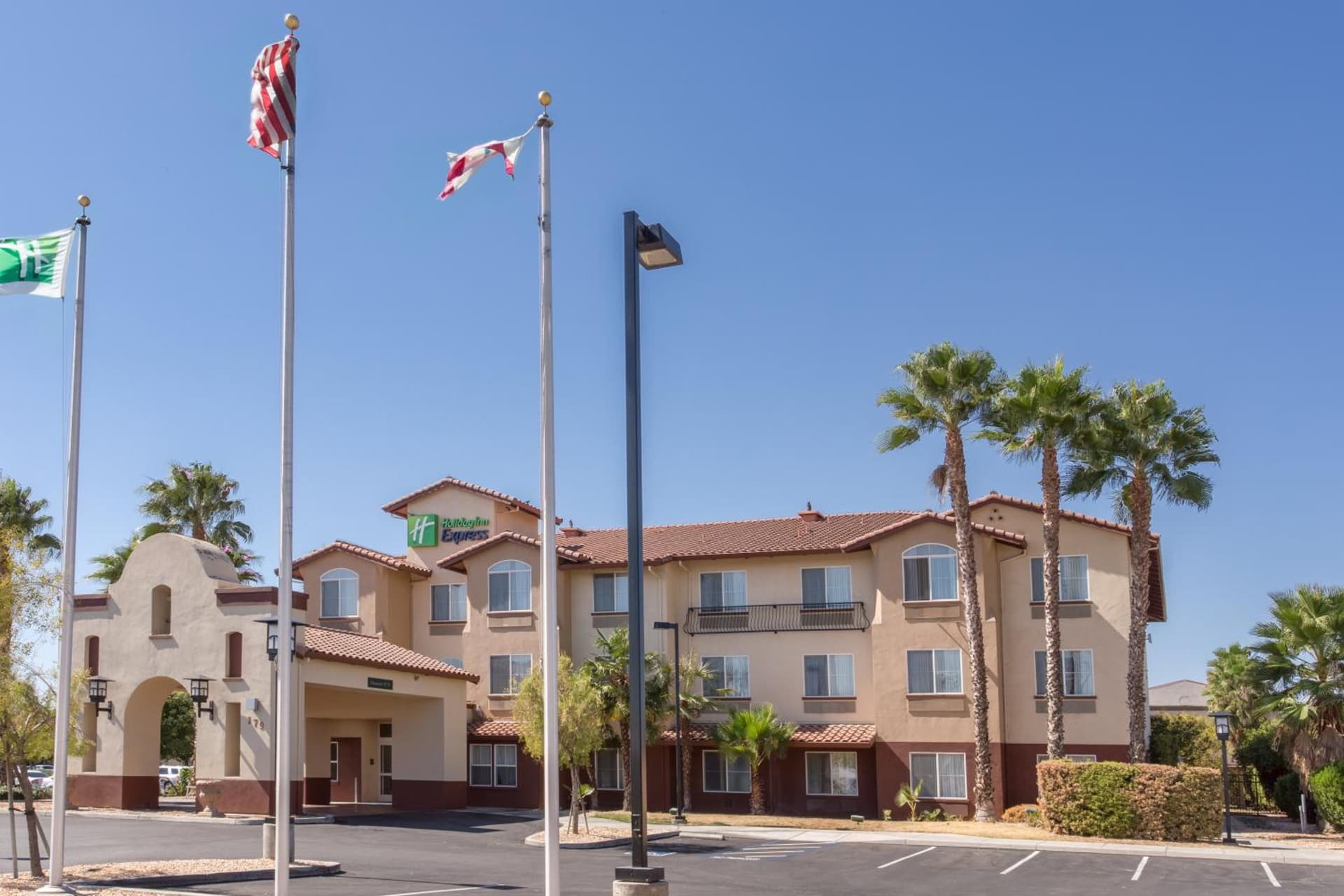 Holiday Inn Express Hotel & Suites Manteca by IHG