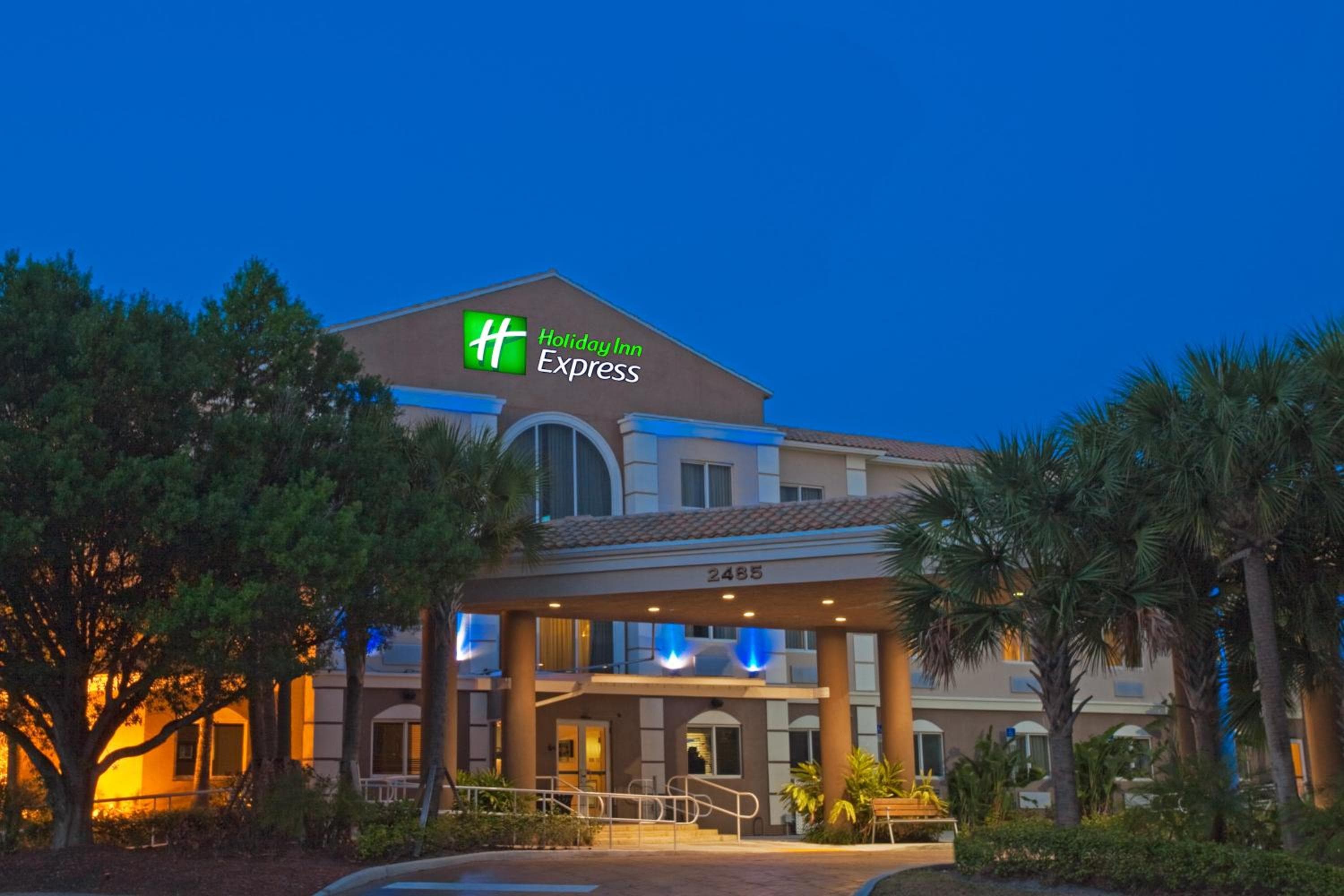 Holiday Inn Express West Palm Beach Metrocentre by IHG