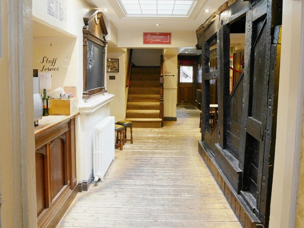 The Angel in Wootton Bassett