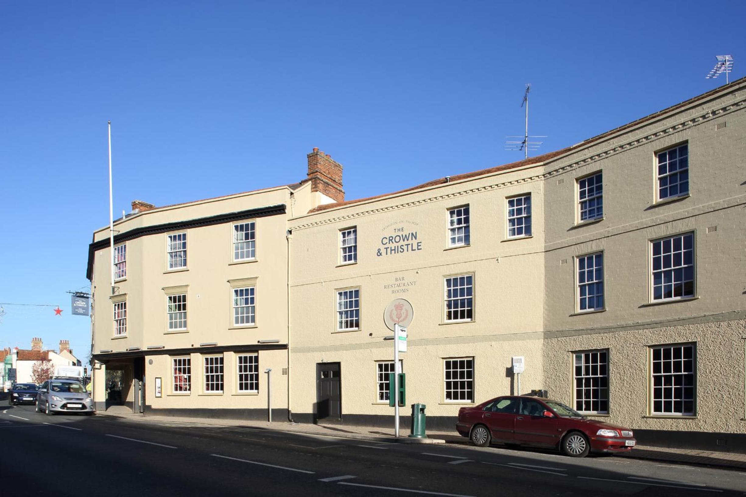 The Crown & Thistle, Abingdon, Oxfordshire - Acorn Pubs