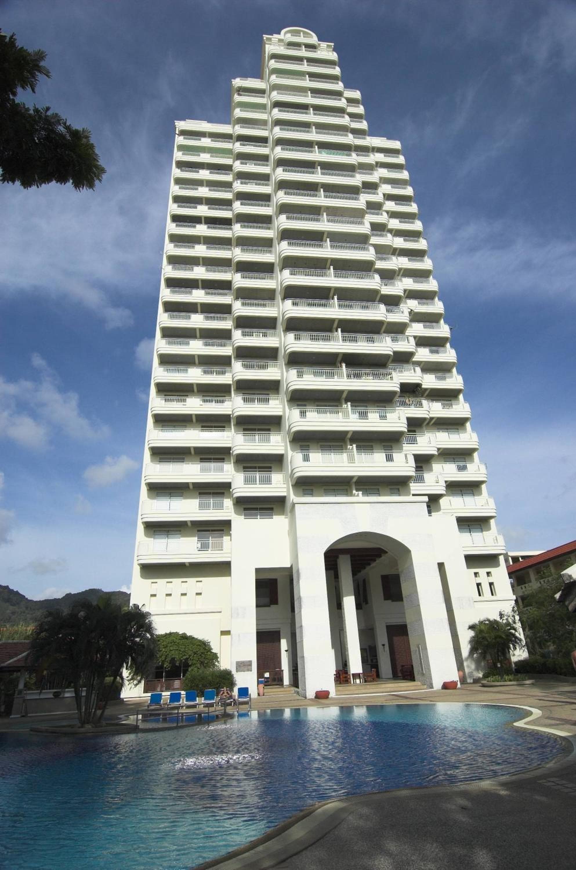 Waterfront Suites Phuket by Centara