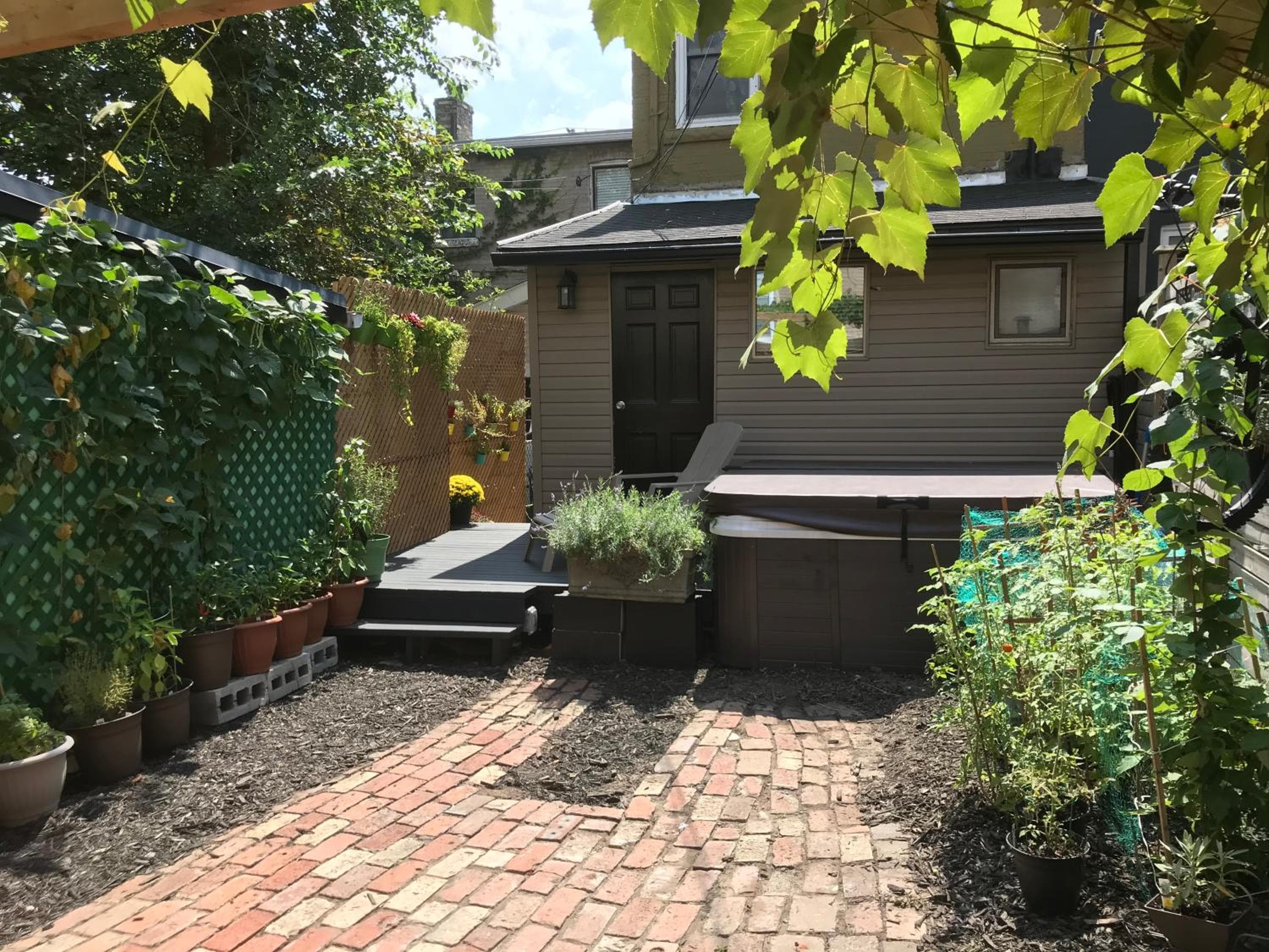 Love-nest With Private Hot Tub