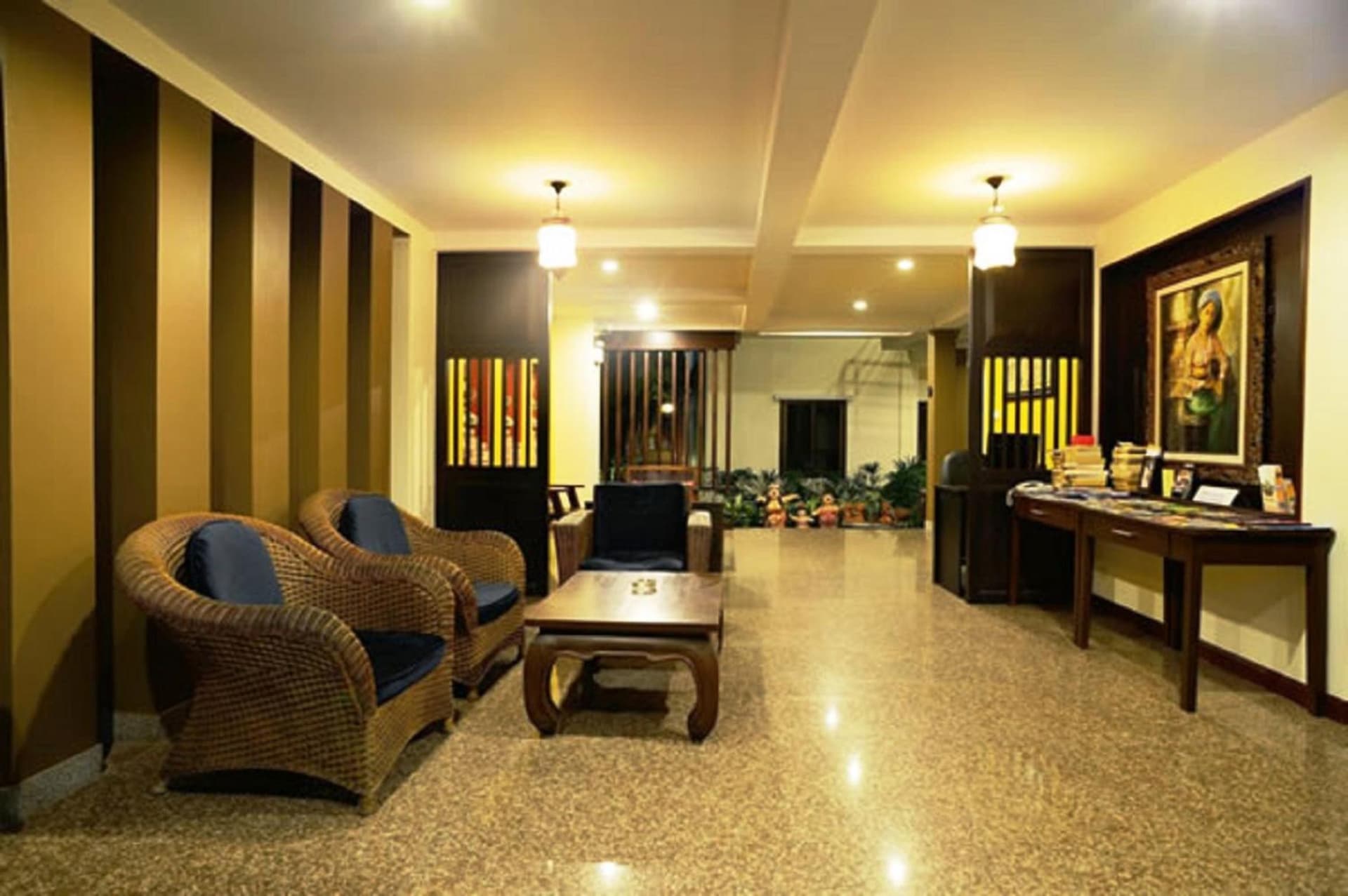 Kamala Beachfront Apartment