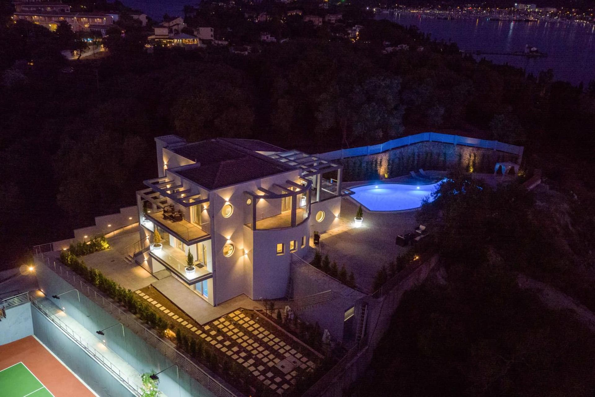 Five Stars Villa