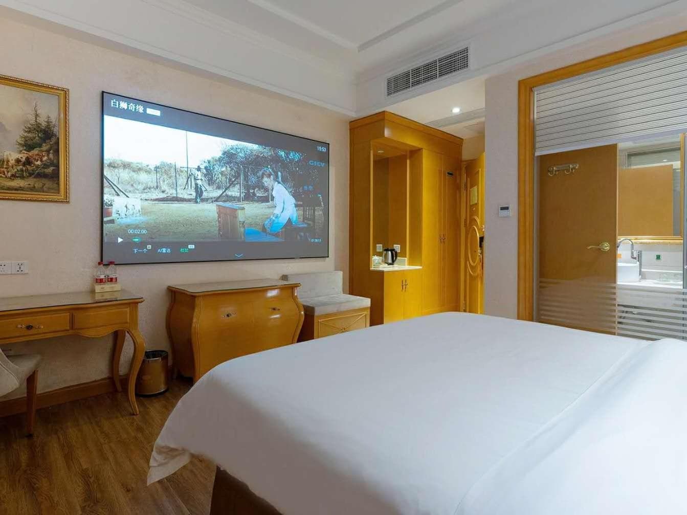 Vienna International Hotel Guangzhou Beijing Road Pedestrian Street Gongyuanqian Metro Station Branch - Free Deliver Service to Guangzhou Baiyun Internatio