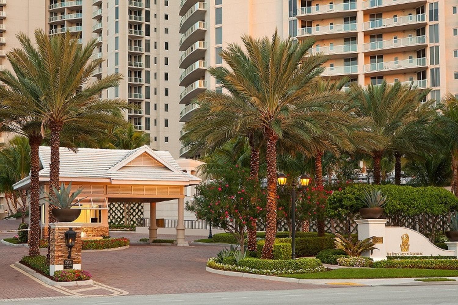 RitzCarlton Singer Island Oceanfront Luxury 3BR 3BA Residence
