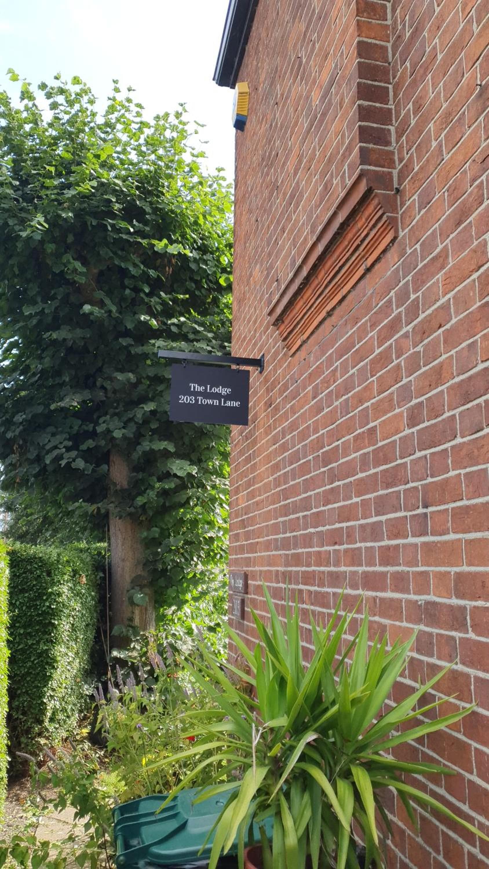 The Lodge Stanwell