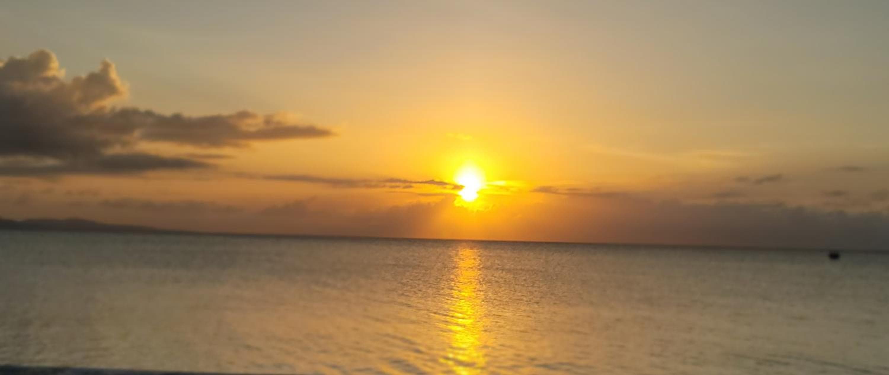 Airport Beach Hotel