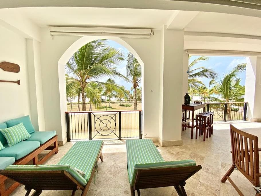 Perfect Beach Condo Cap Cana Marina, Punta Cana