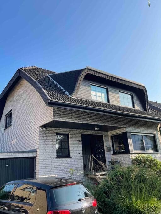 Schöne ruhige Wohnung (42qm) in Messenähe!