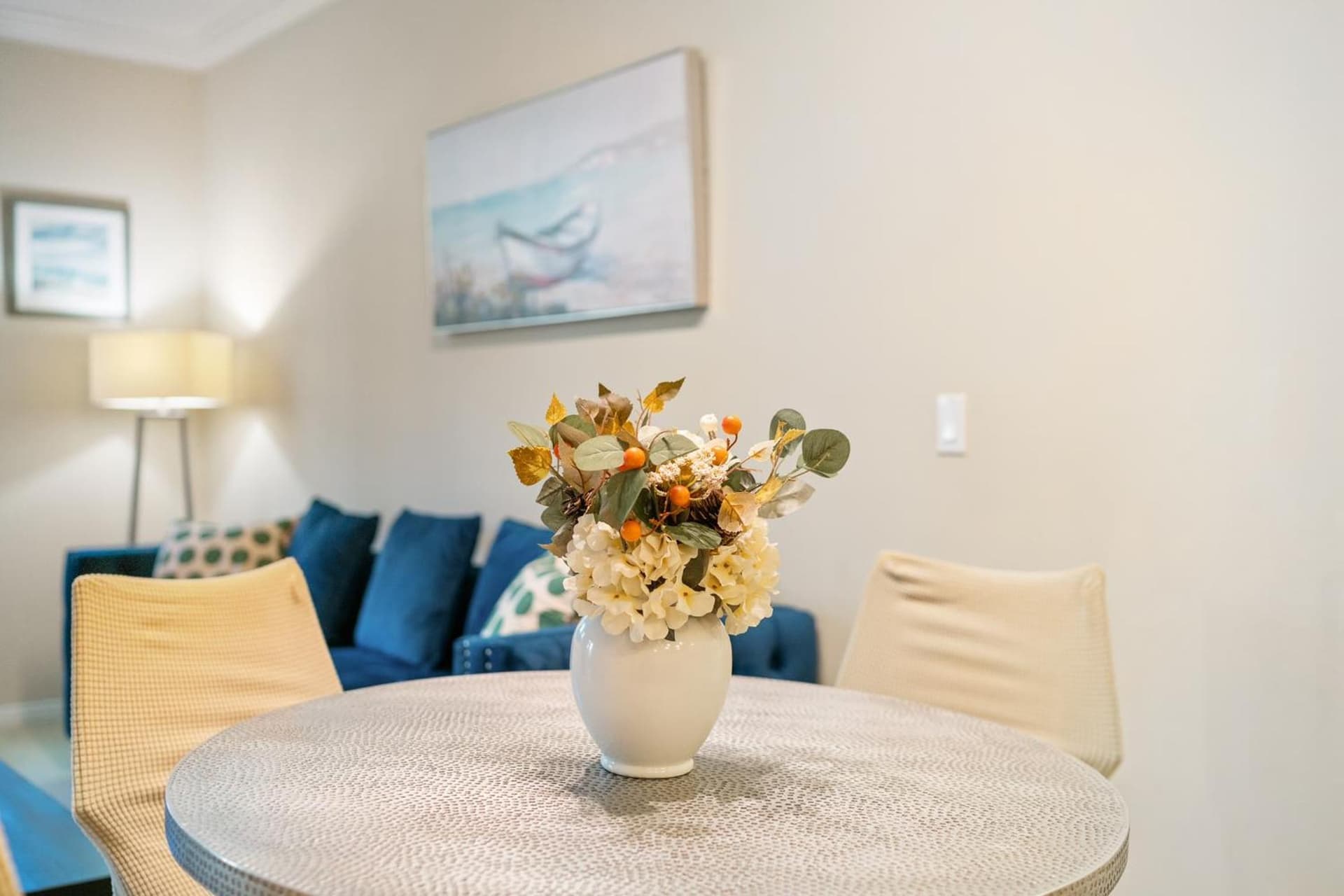 2 Bedrooms/2 Bathrooms Private Apartment with kitchen/pool