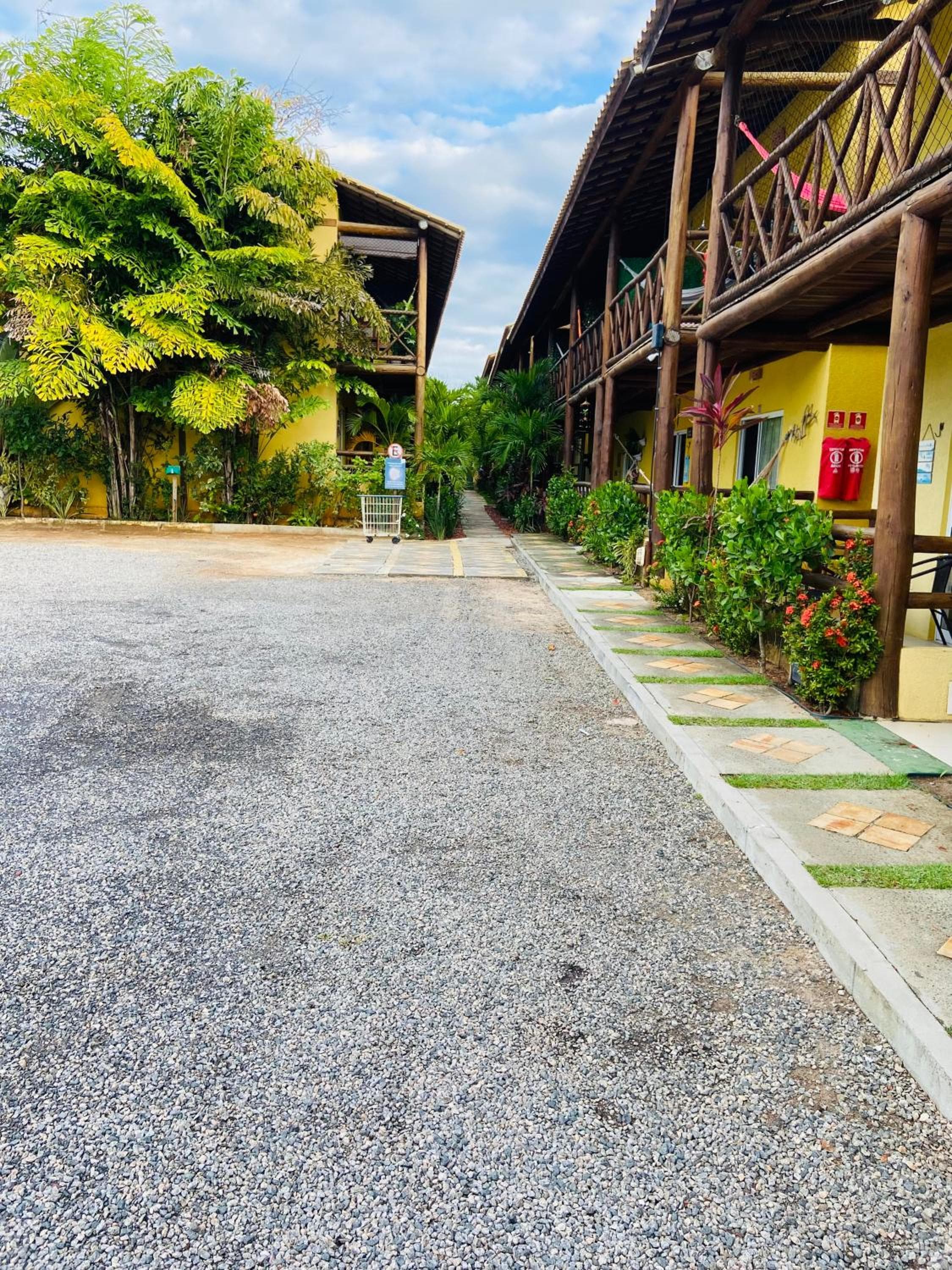 Itacimirim Summer Houses 2/4 Pé na areia