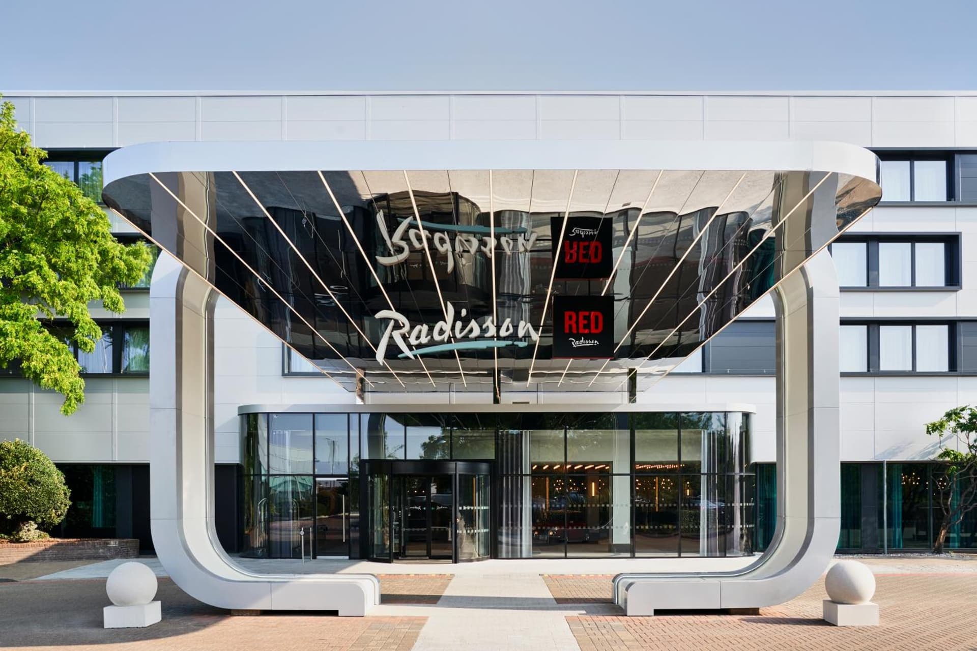 Radisson RED London Heathrow