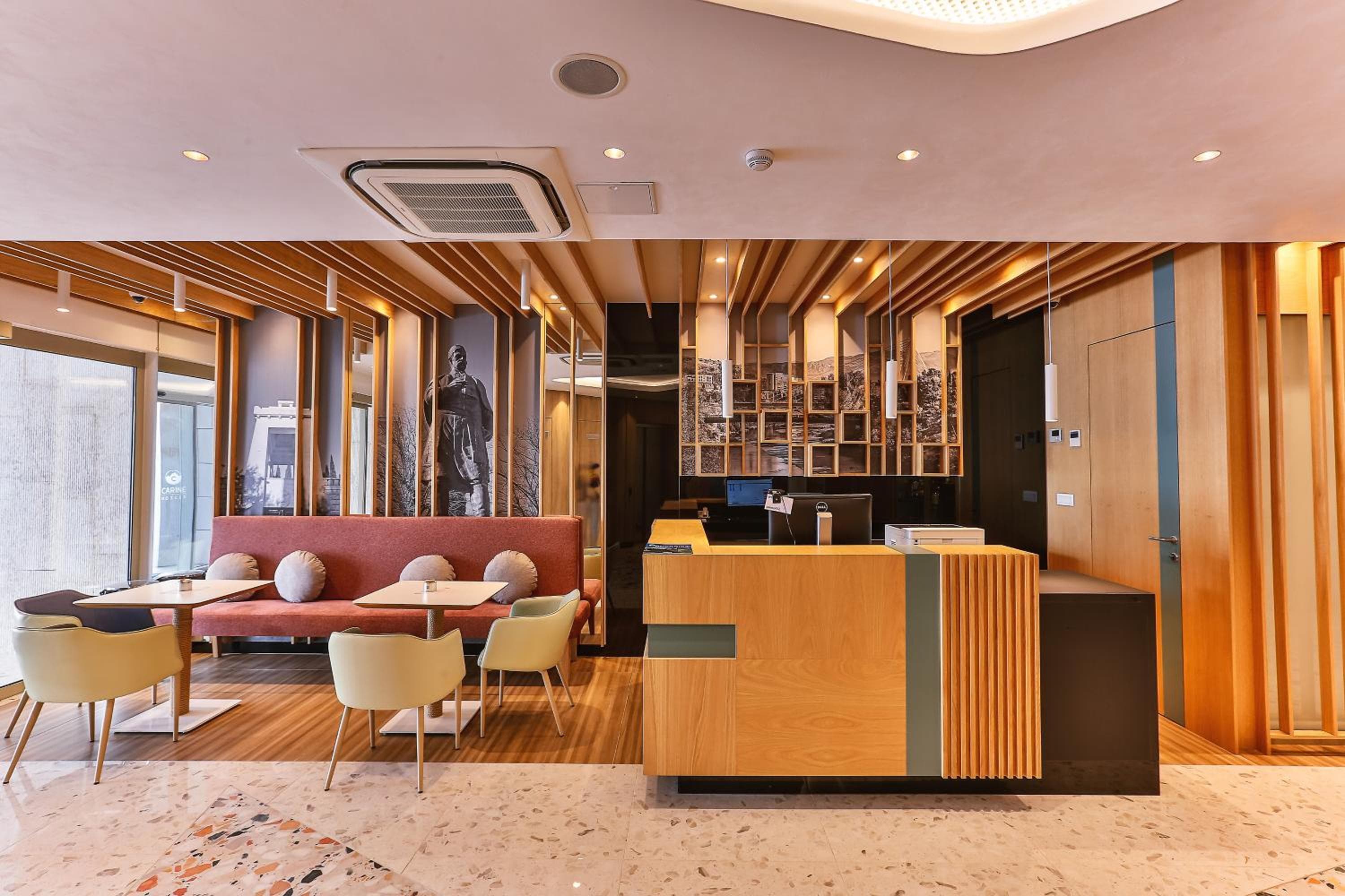 Carine Hotel Centar