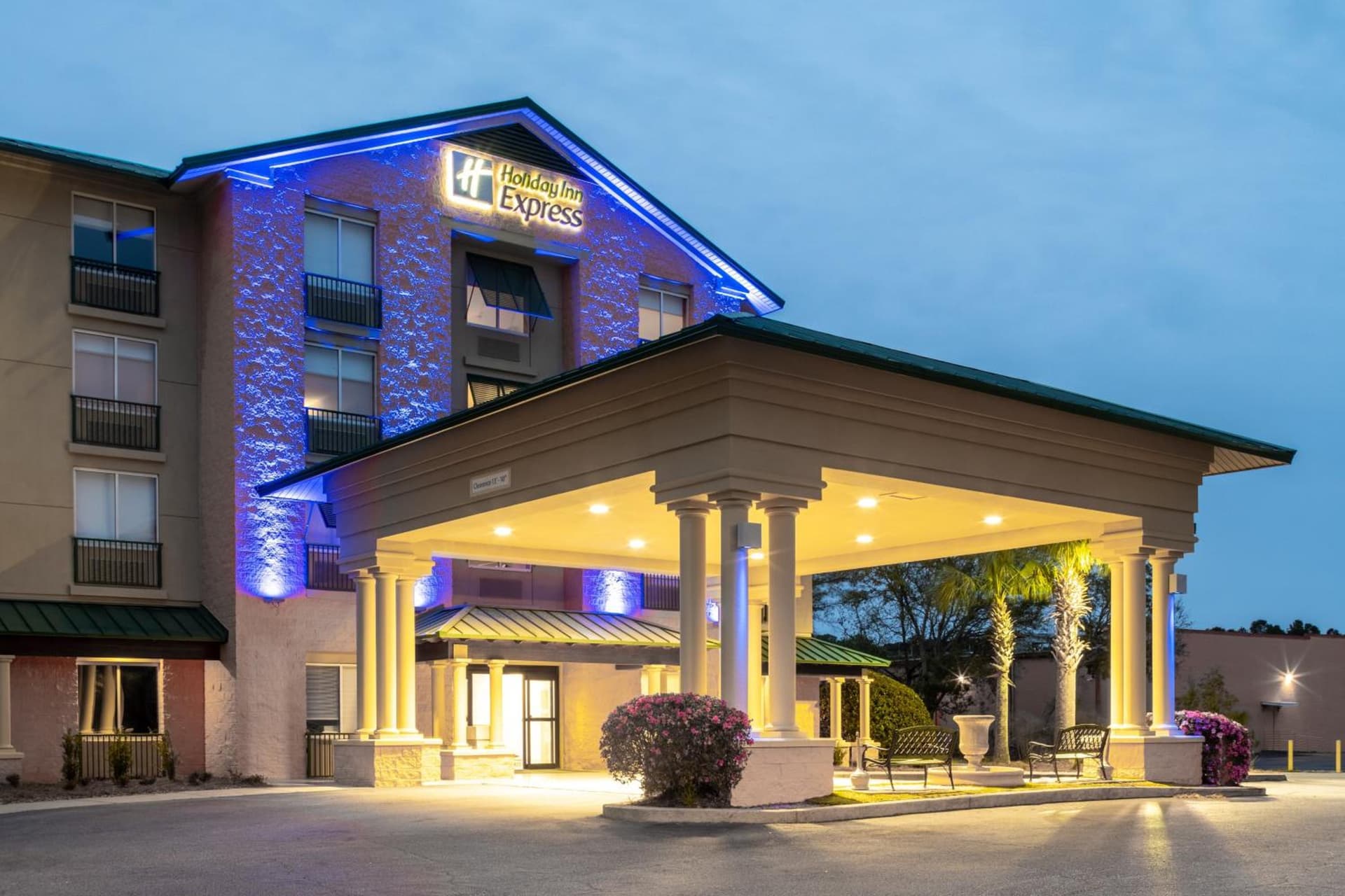 Holiday Inn Express Hotel & Suites Bluffton at Hilton Head Area by IHG