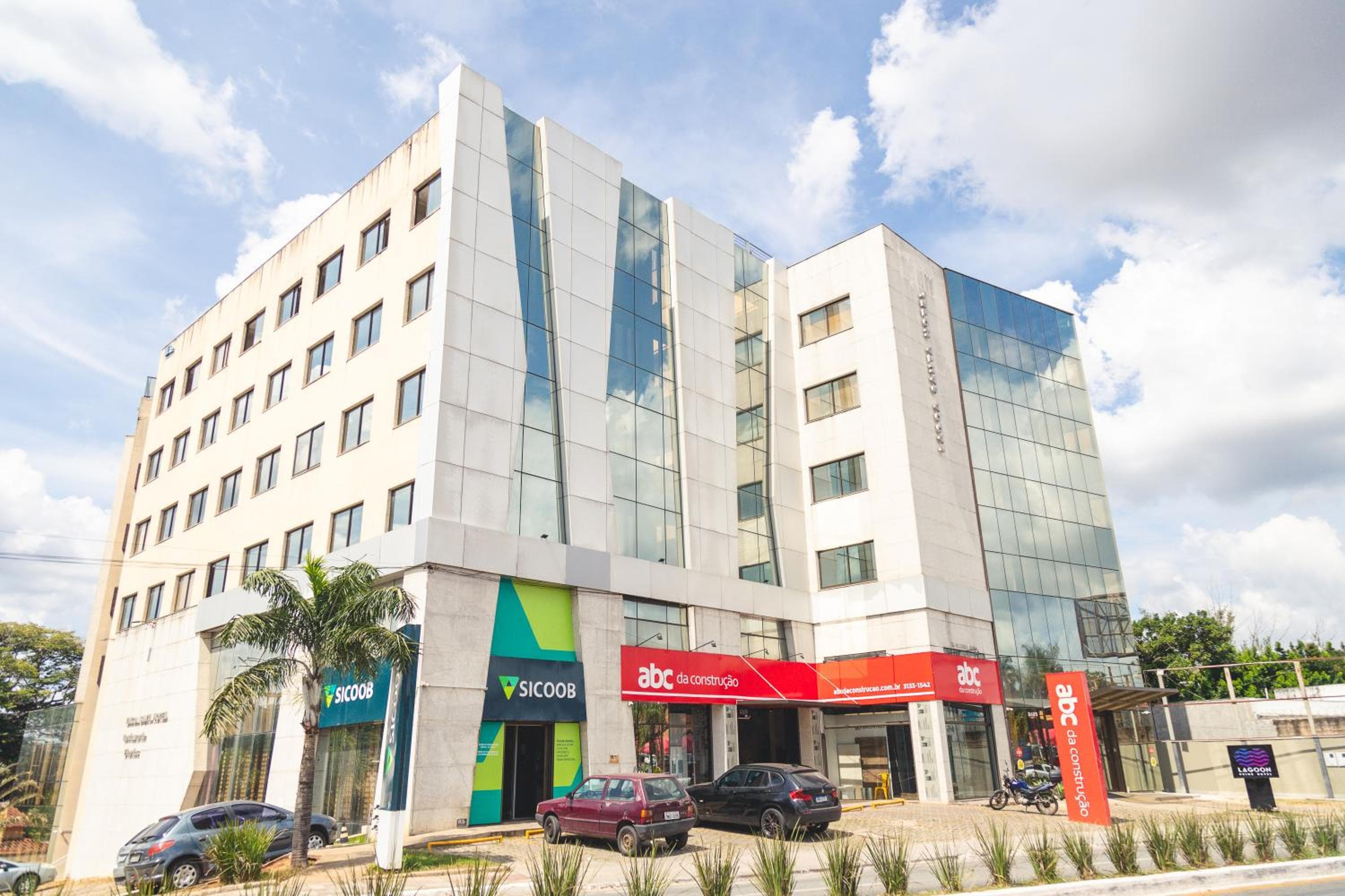 Lagoon Prime Hotel