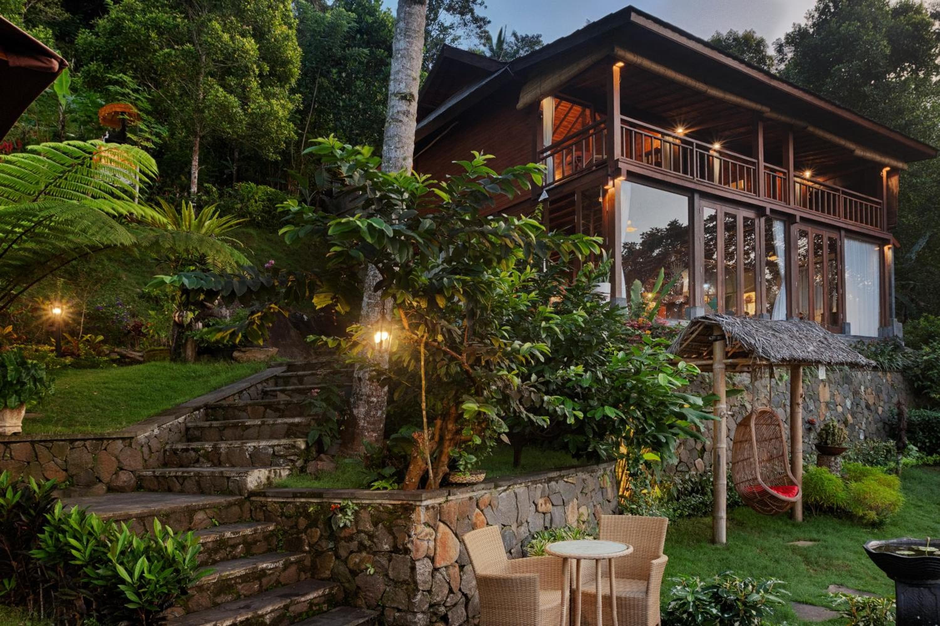 Loids Villa Eco Lodge Lempuyang