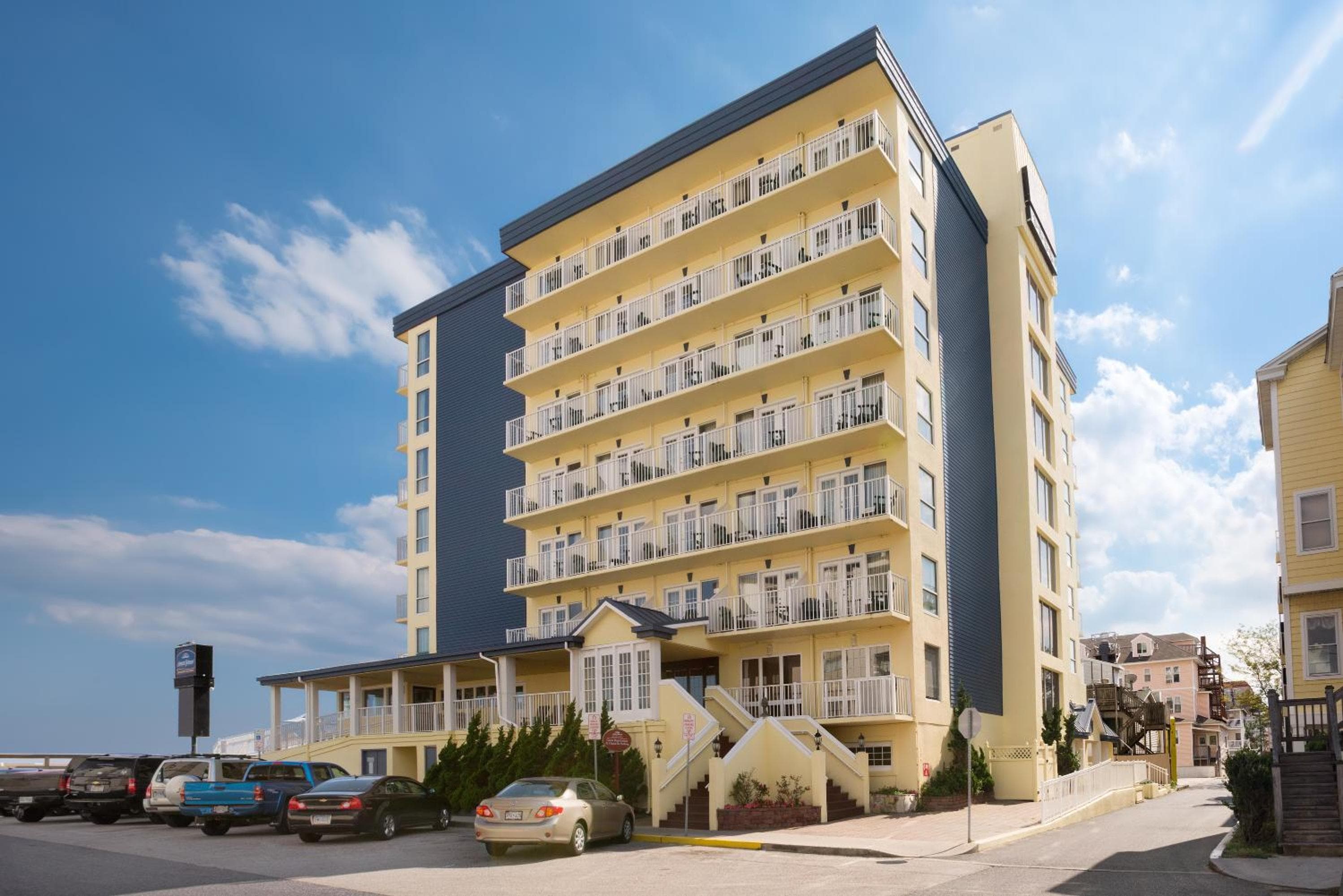 Howard Johnson Plaza by Wyndham Ocean City Oceanfront