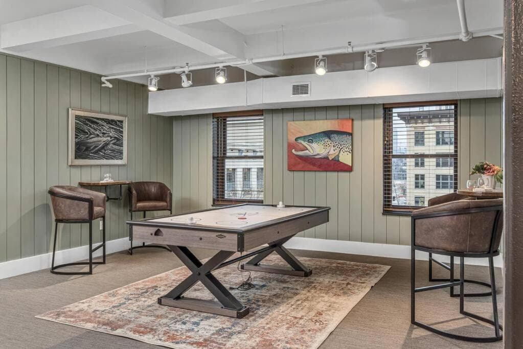 Rustic Suite 6BR by Maddox Hotel