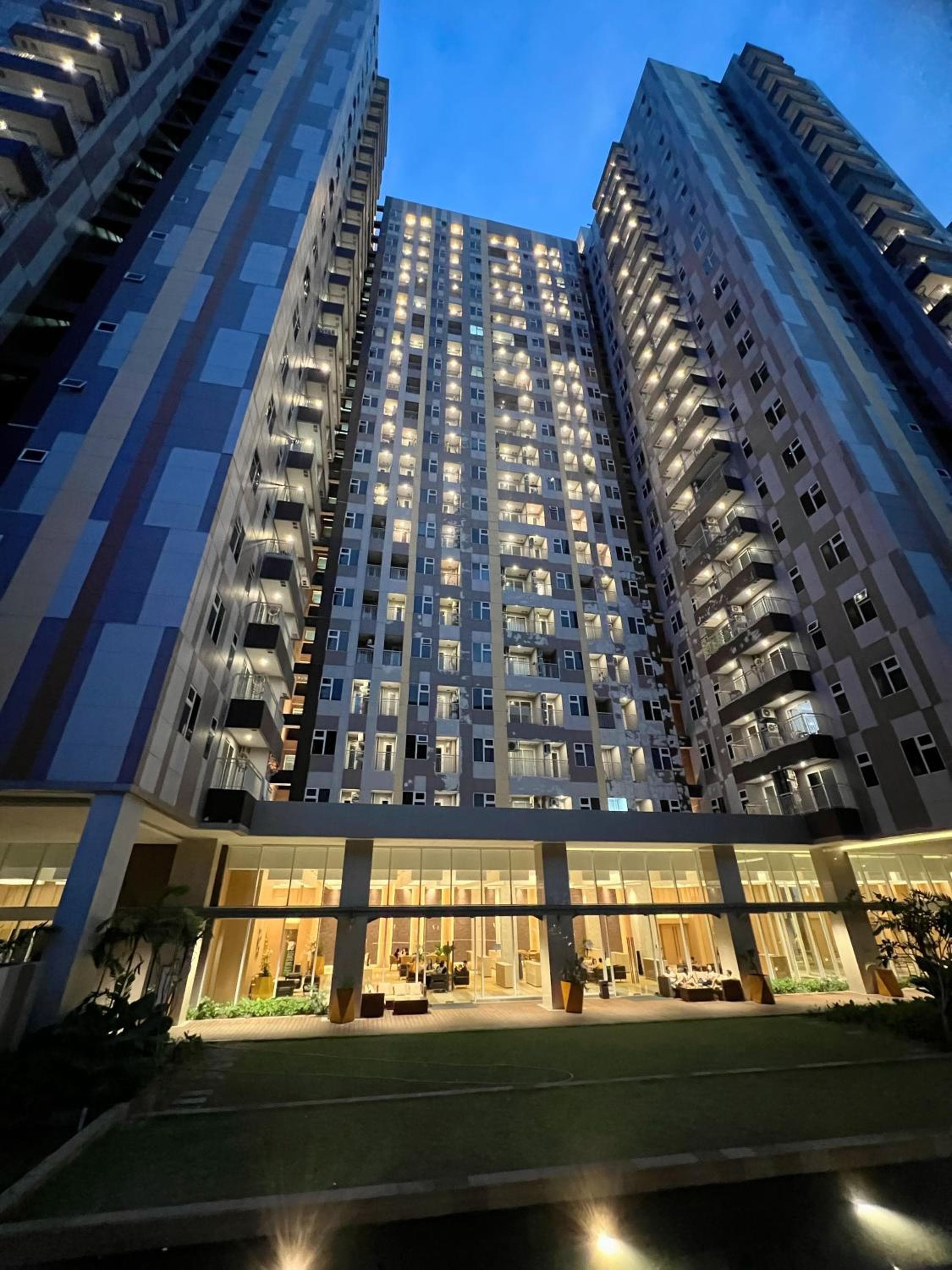 Apartment podomoro deli city lexington tower