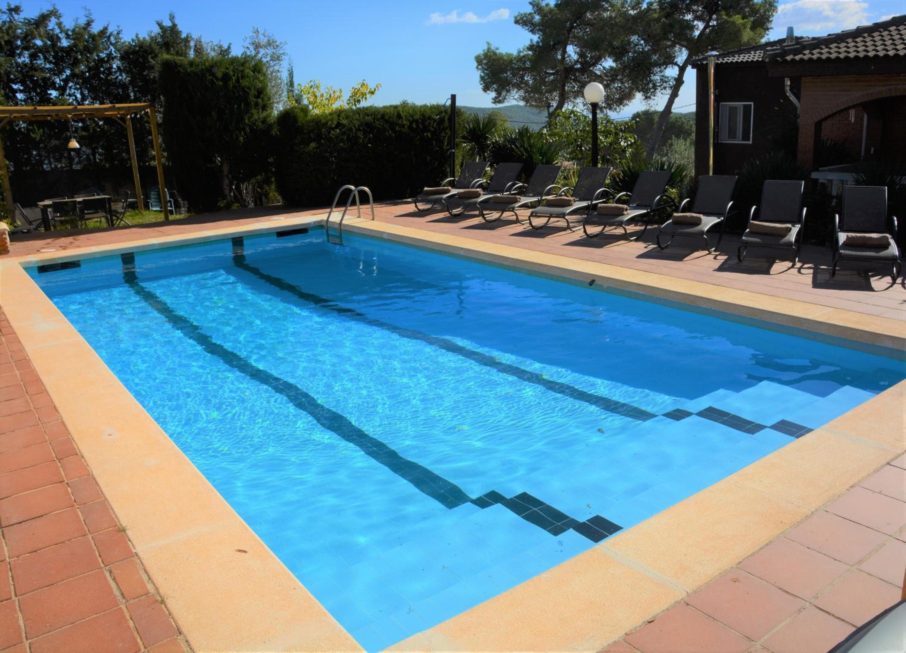 Villa Sitges Sol 15 minutes drive from Sitges XXL swimming pool 12 p