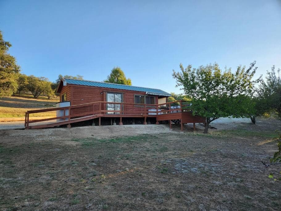 The Couple's Cabin in Wynola 2 NIGHT MINIMUM