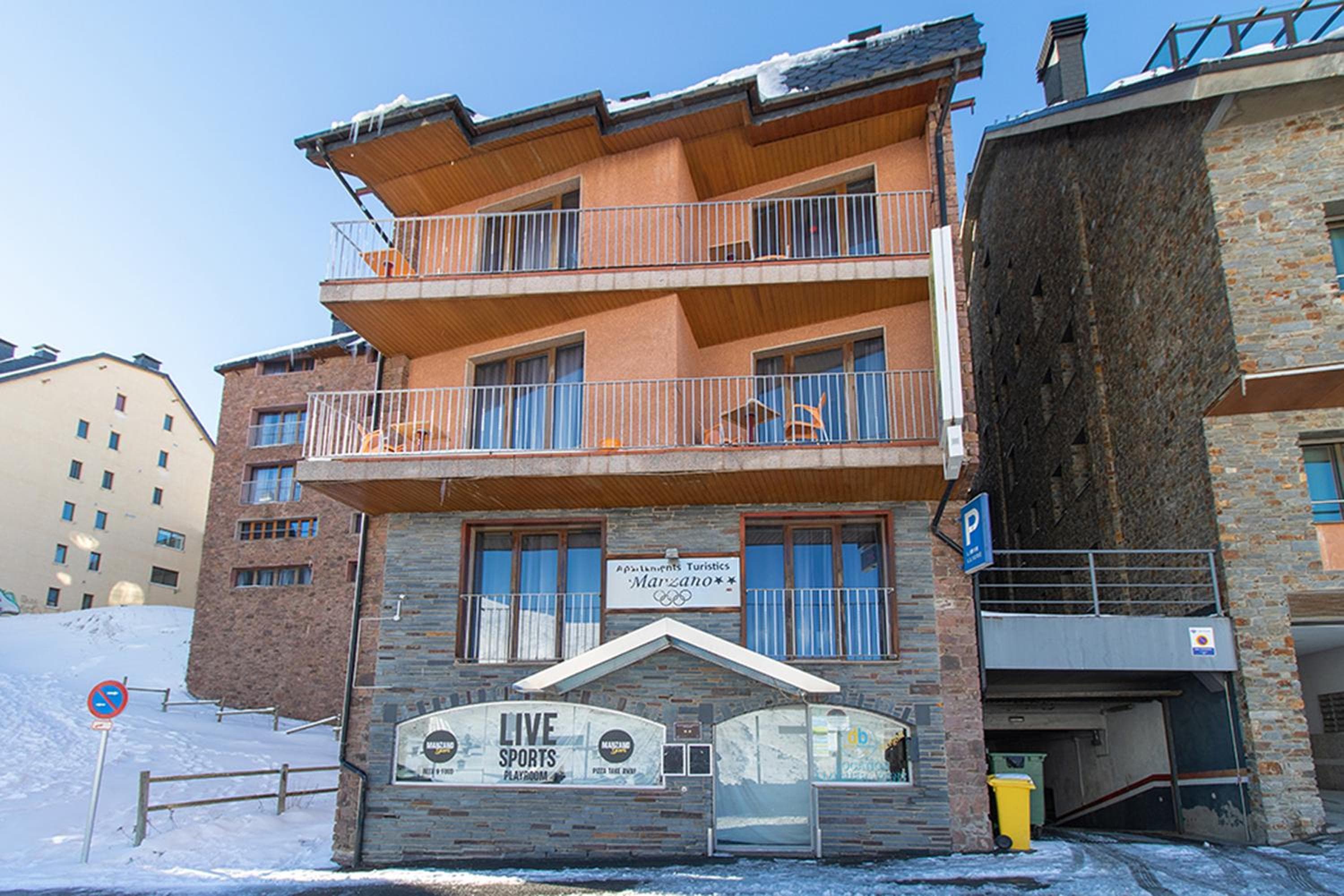 Apartaments Turistics Natural Suites Manzano 3000