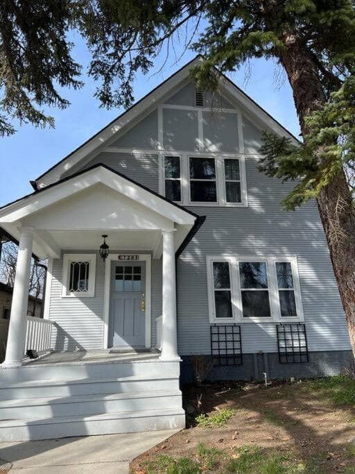 Timelessly restored home - entirely yours to enjoy