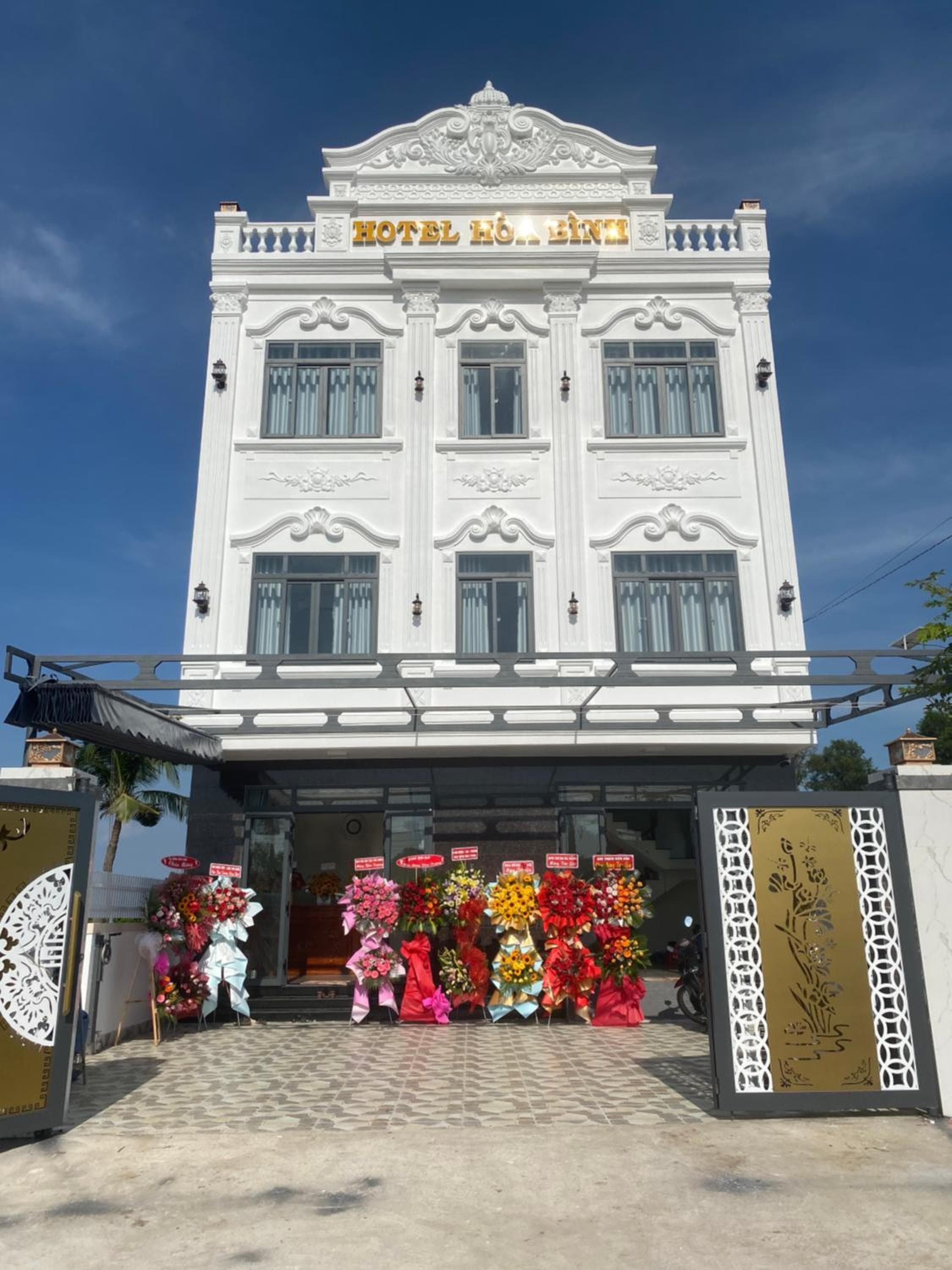 Hotel Hòa Bình