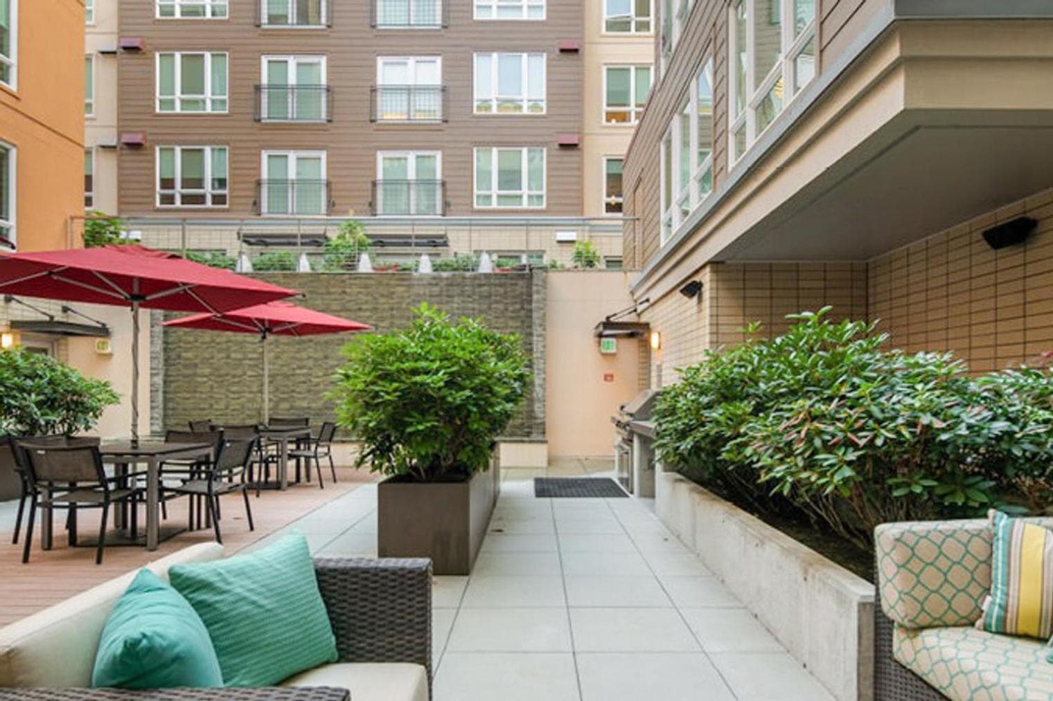 Bellevue 1br w wd gym lounge nr Downtown Park SEA-528