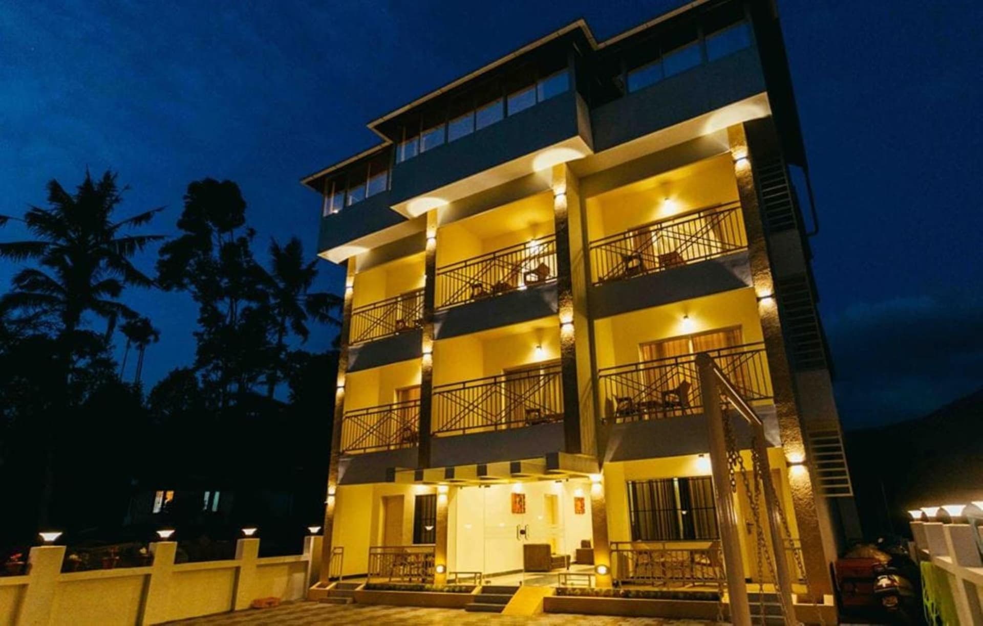 Chalona Pool Resort