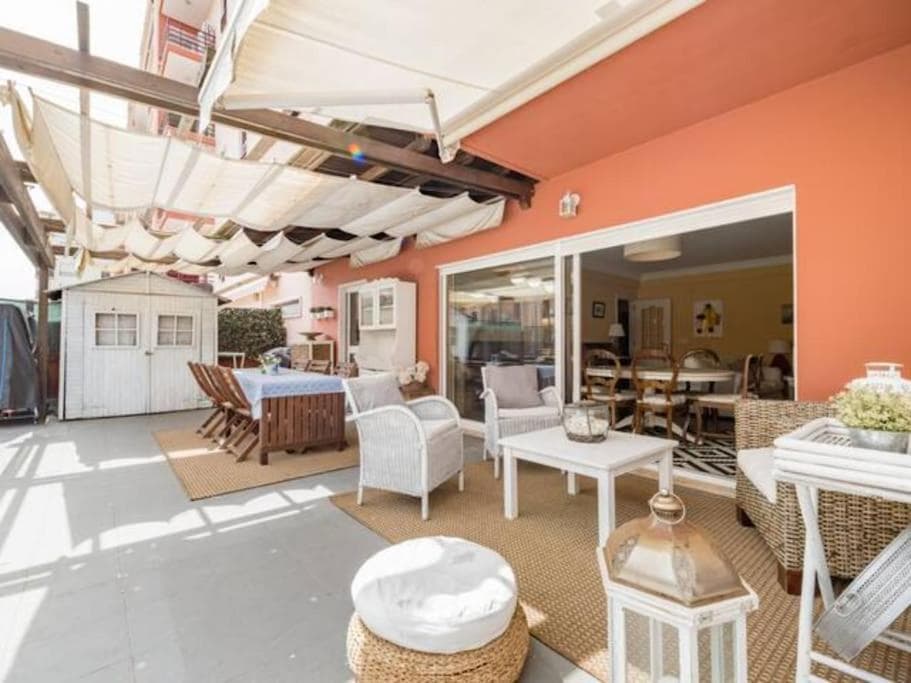 Lisbon Coast, 3 bedroom apartment with large terrace