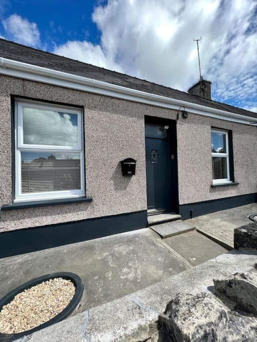 Cottage in Pembroke, Close to beaches