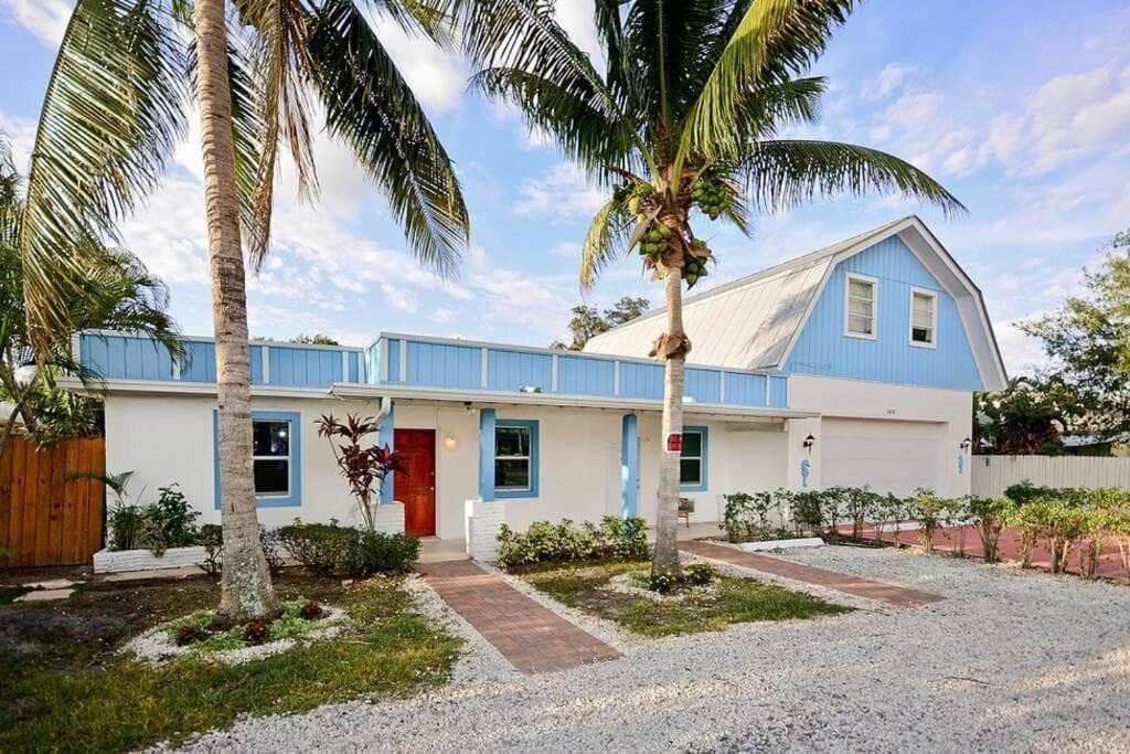 NPB Tropical Hideaway